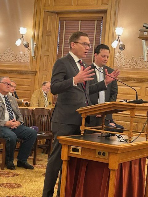 Lt Gov Toland and Korb Maxwell.jpg