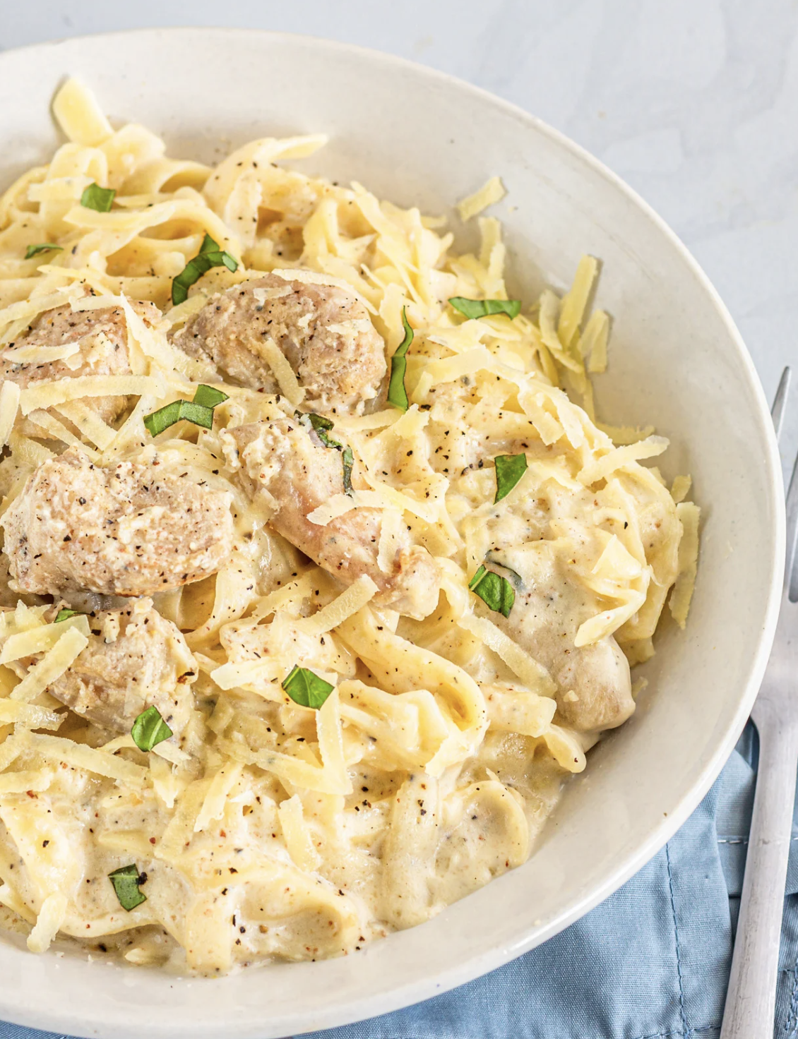 Chicken Alfredo &amp; Garlic Bread