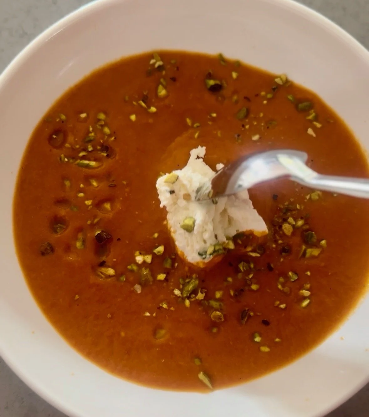 Roasted tomato &amp; bell pepper soup