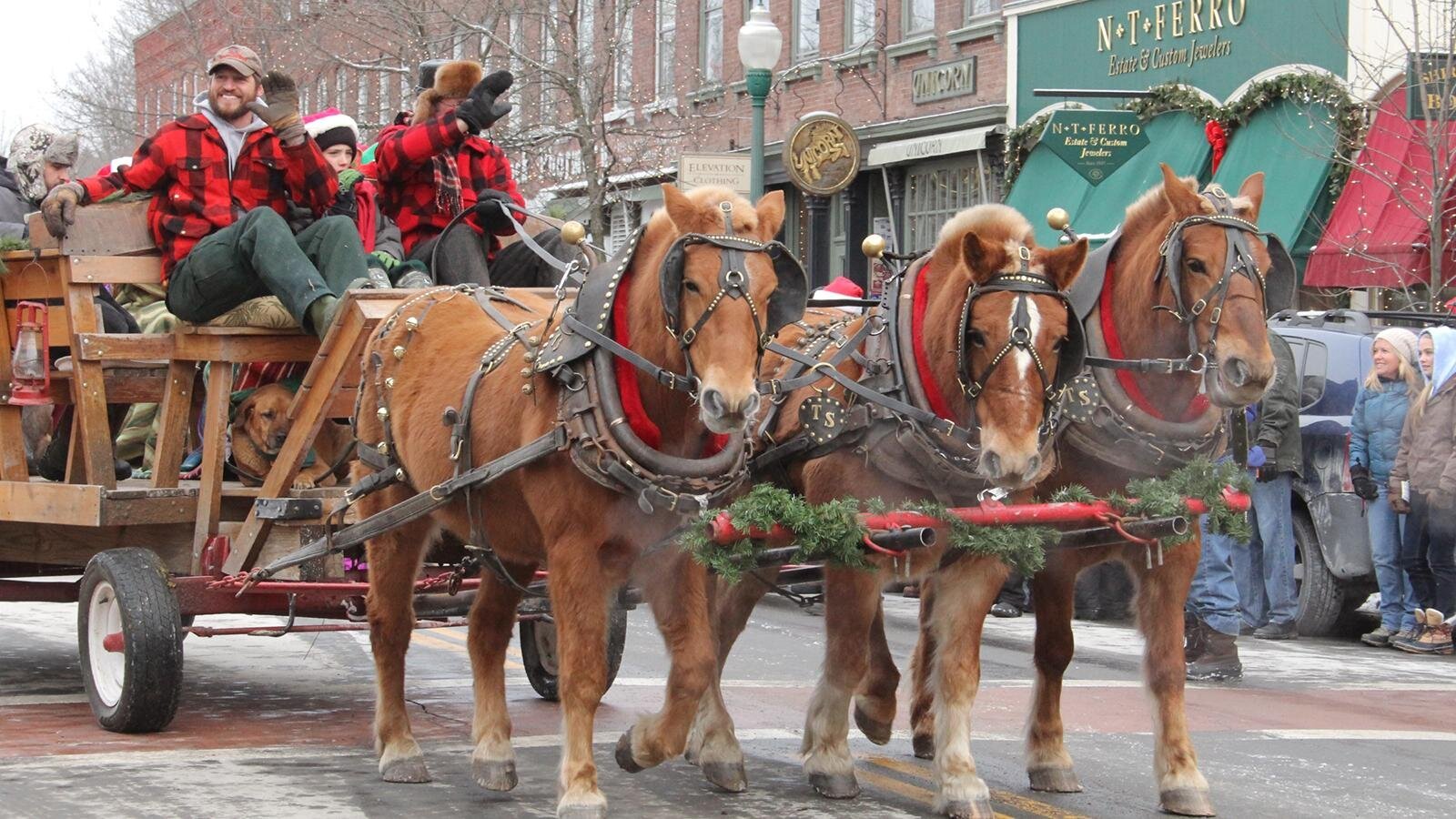 Rural America’s Best Small Town Christmas Parades — Rural Revival