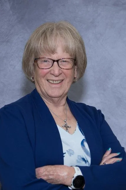 Headshot of Donna Davis