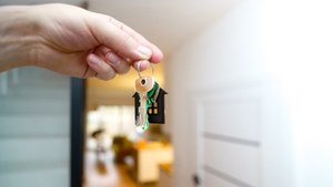 Who Pays Your Agent's Commission When You Buy a Home in Seattle in 2026?