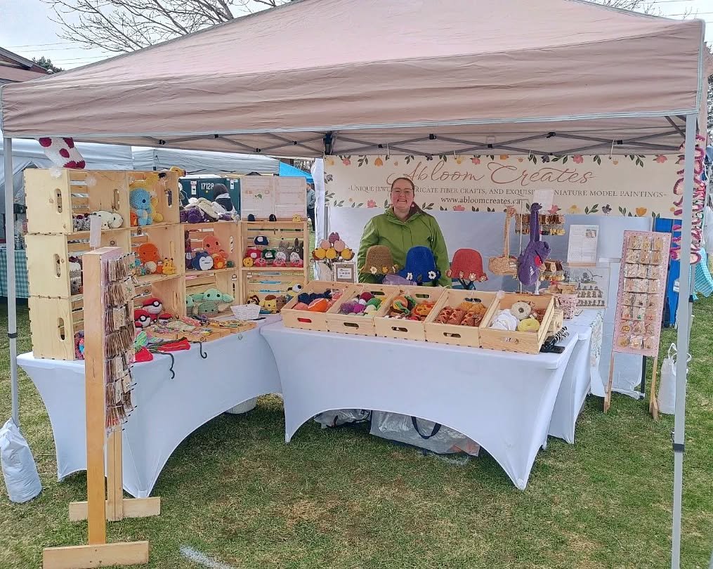 My first market of the season is in the books! 
It was a great turnout! Thank you to everyone who came, offered extremely kind compliments, purchased from my business, and simply took the time to view my products! It truly means the world to me! 
See