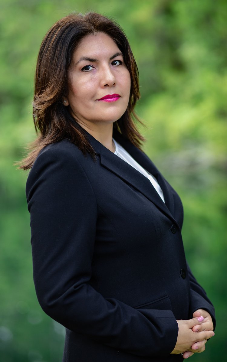 HEADSHOTS — 218A1101-Edit.jpg