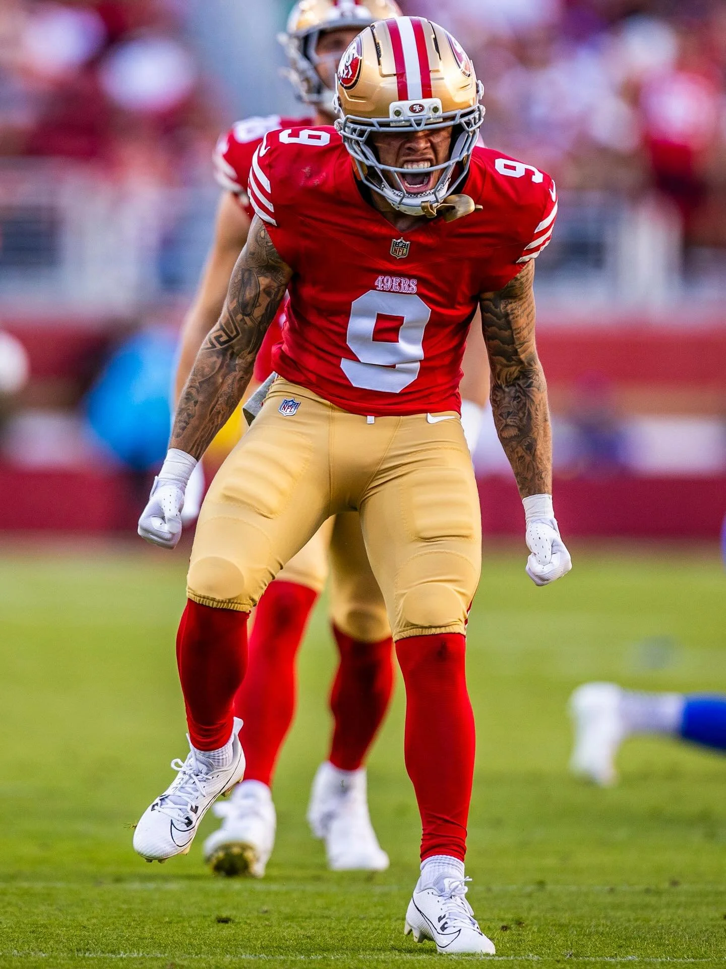 My first NFL game this weekend with an NFC West matchup, where the @rams walked away with a win over the @49ers 42-26.

📸🏈 @sfstandard #sportsphotography #sportsphotographer #nfl #football #49ers #rams #nfcwest @canonusa #ShotOnCanon