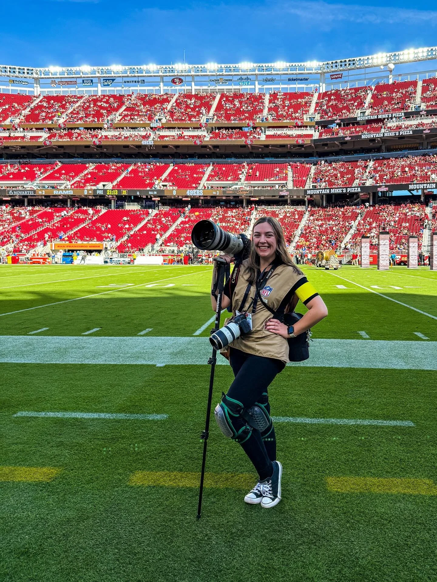 A dream come true for me on Sunday: photographing my first NFL game!

Ever since I knew I wanted to be a part of this industry, this became a goal for me. Growing up, I was surrounded by sports, and Sunday&rsquo;s were dedicated to the NFL. It didn&r