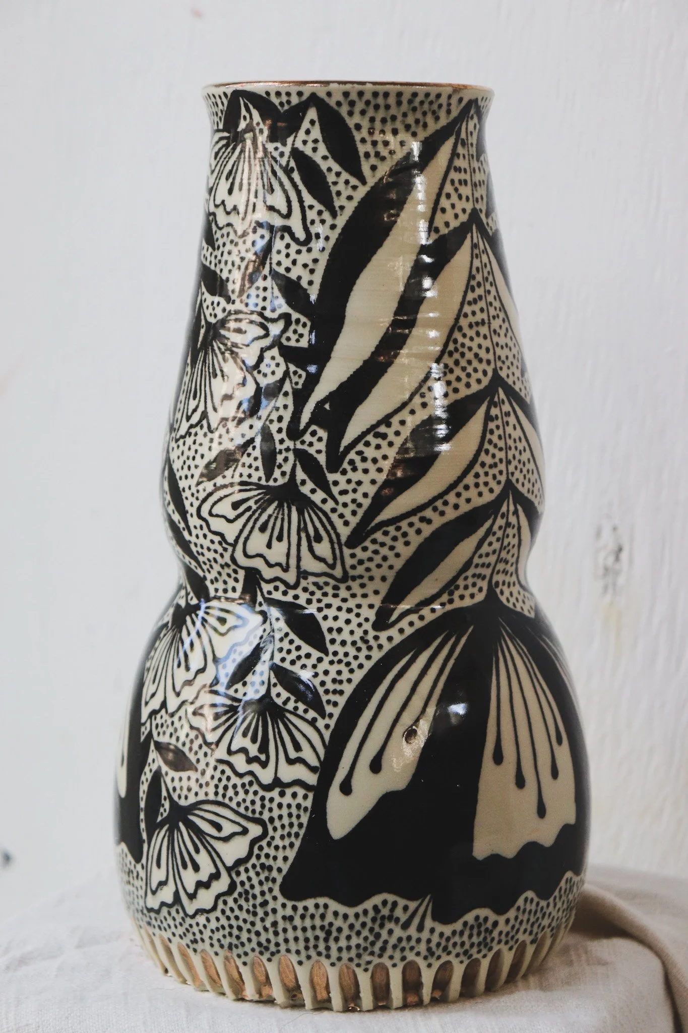 Solstice Vase-flowers2.JPG