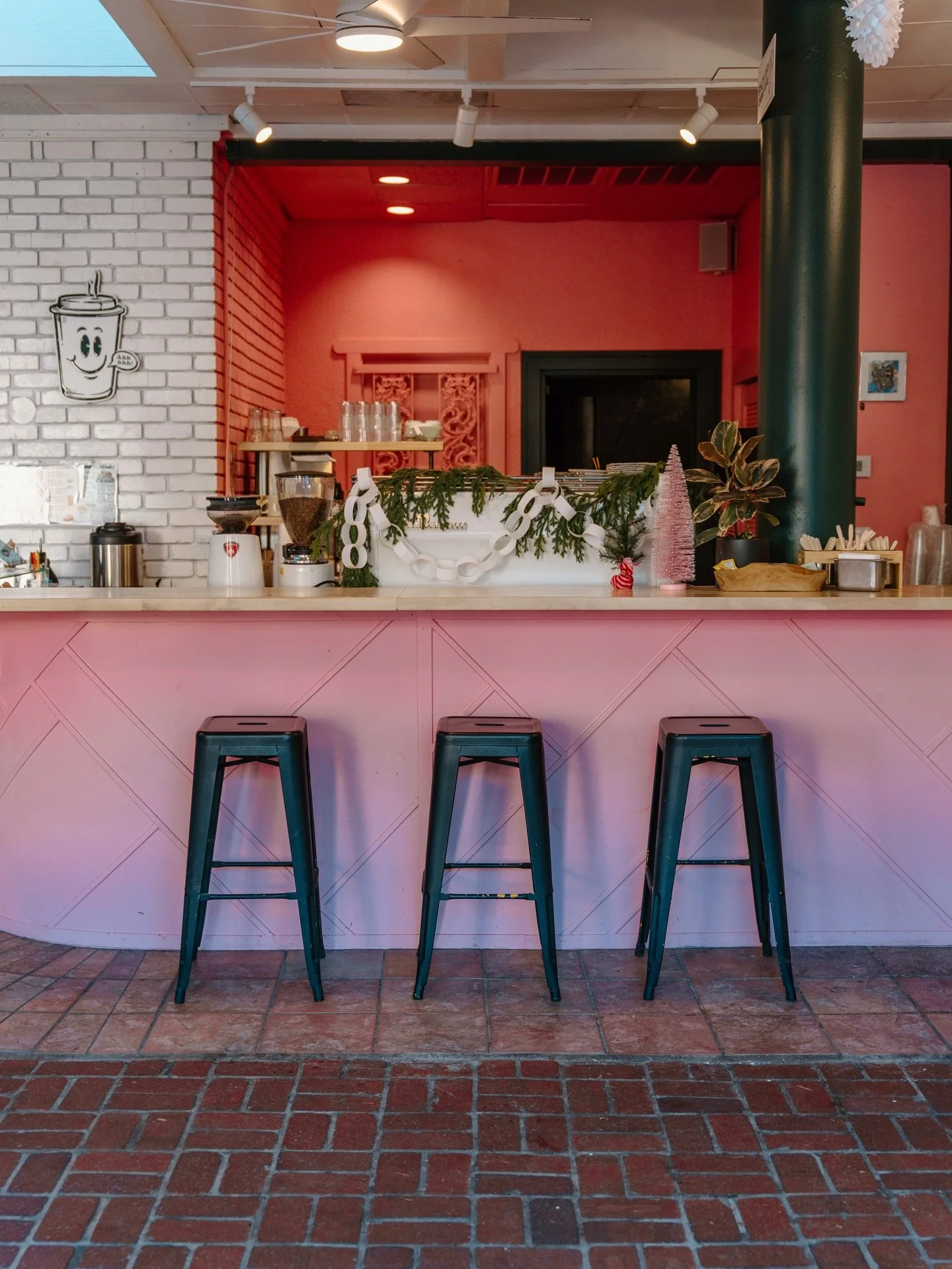 Your weekend reset starts here. 🔥✨

Meet a friend, catch up, and start the weekend the way it&rsquo;s meant to be started&hellip; at Sociology.