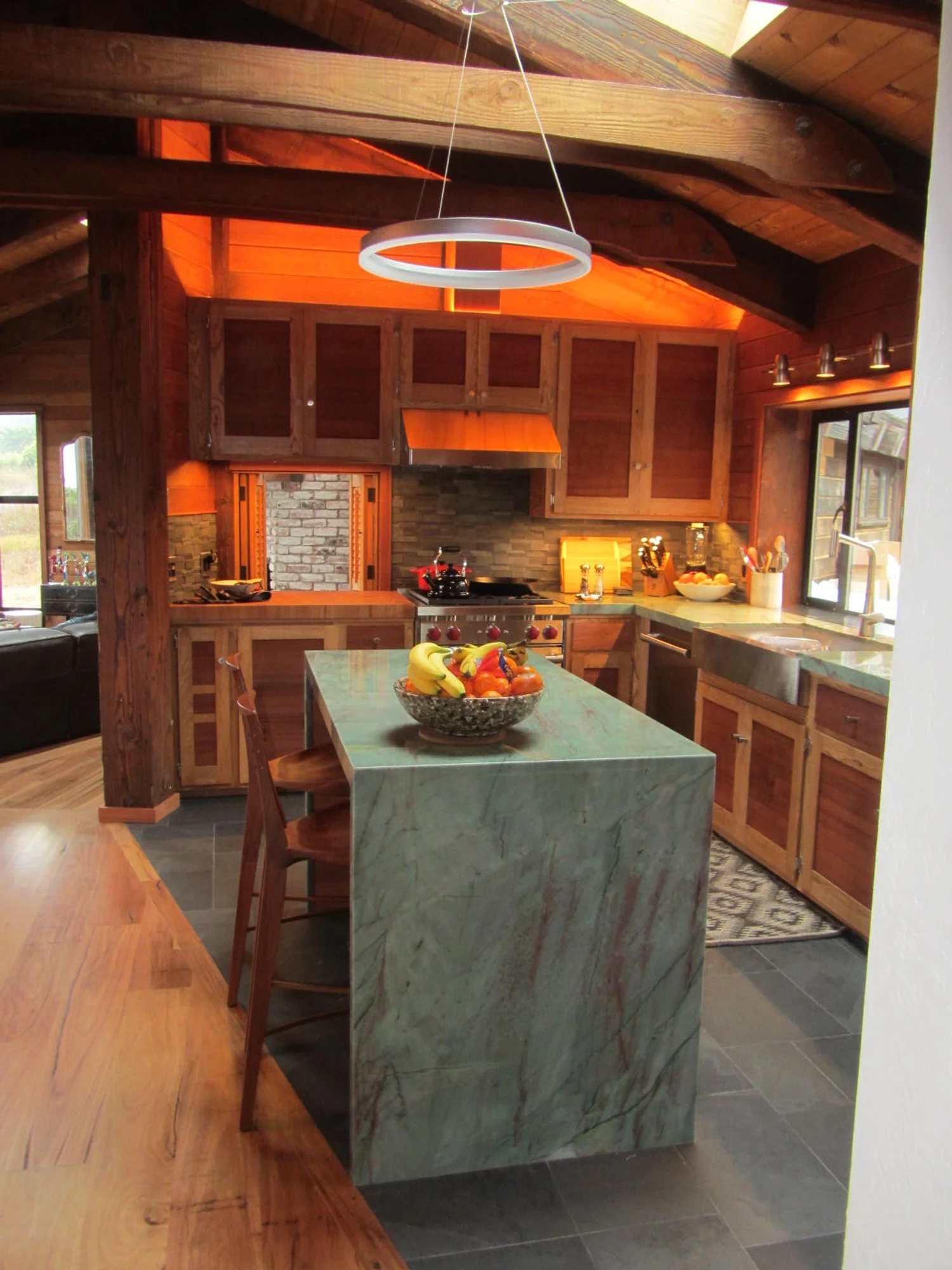 Mendocino kitchen.JPG