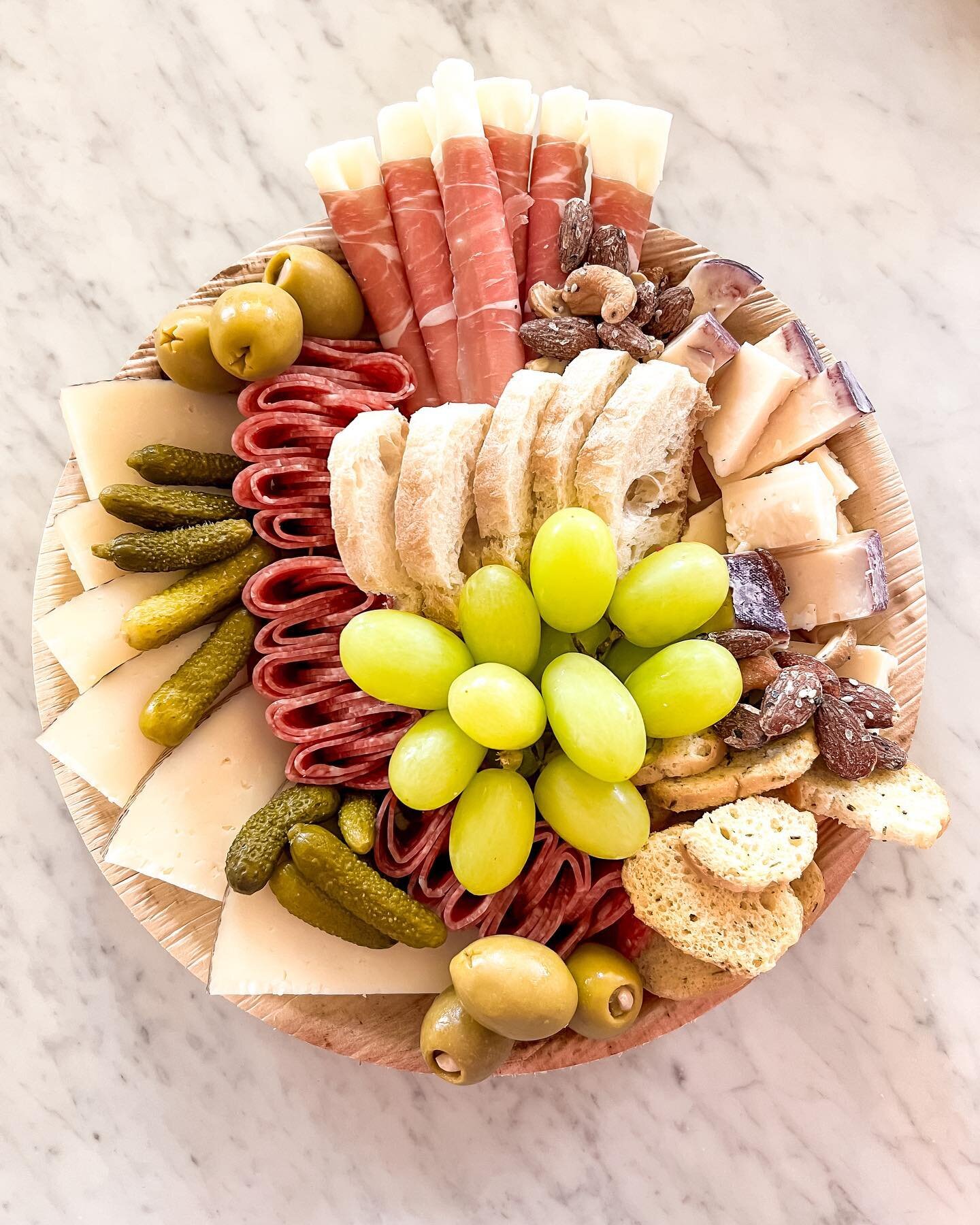 Happy birthday board for @jaicie14 🎊🎉🧀🍾