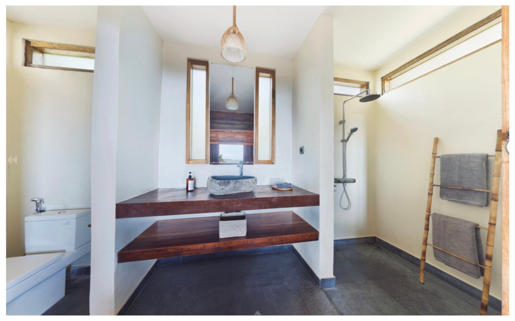DOUBLE VILLA