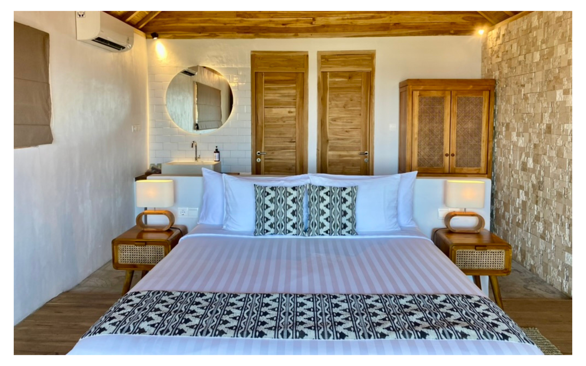 DELUXE VILLA WITH BATH ROOM (1).png