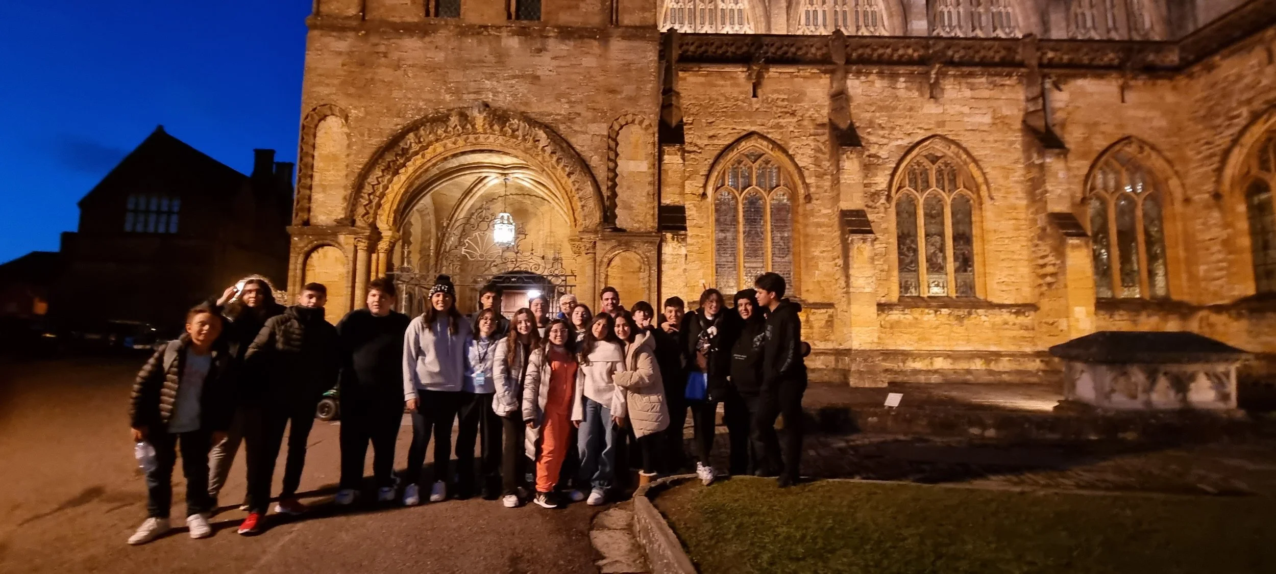 foto oficial de abadia.jpg