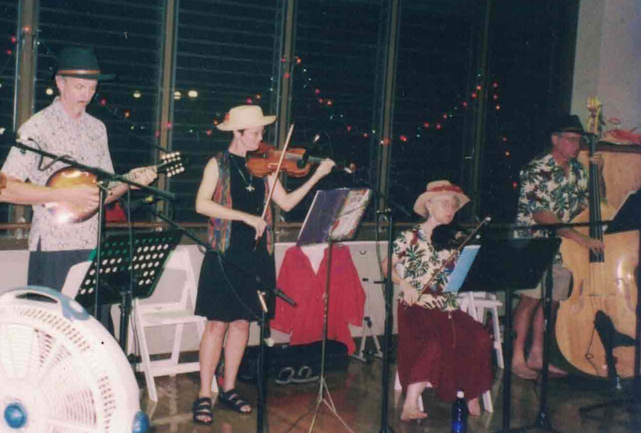 Stringamajig at a contradance