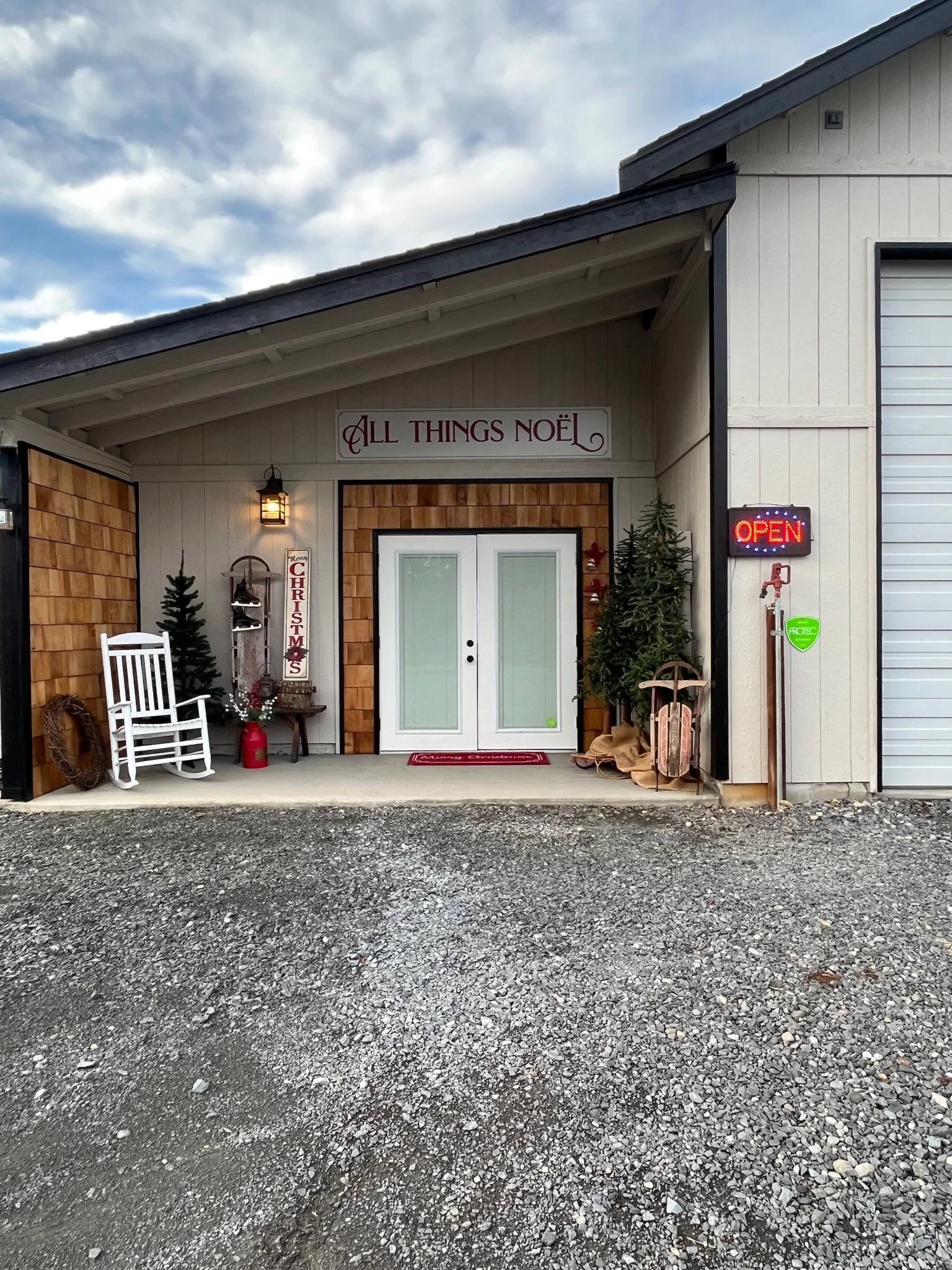 Gallery 3 — Shining Star Tree Farm + Venue