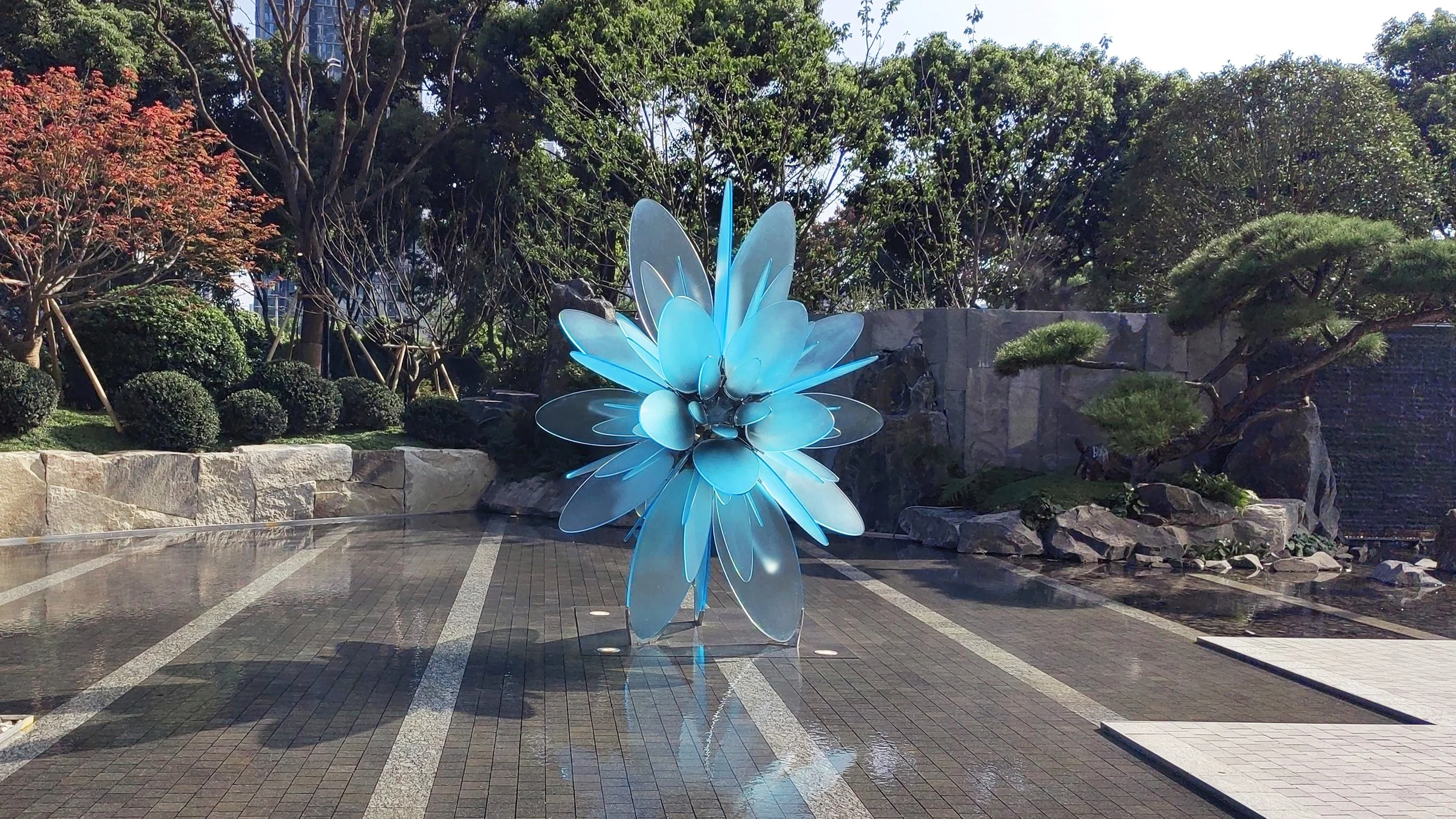 Glass Bloom 1.jpg