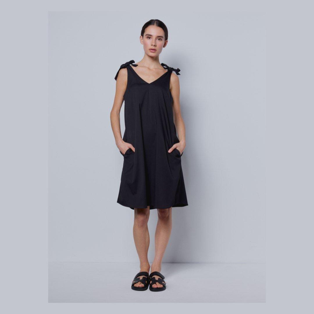 Collection Summer
May 2025

#wewearsmithandsoul #smithandsoulfashion #smithandsoul #collectionsummer #maycollection #ultimofashion #ulktimofashiongroup #leoprint #aperol #limoncello #fashionmadeingermany