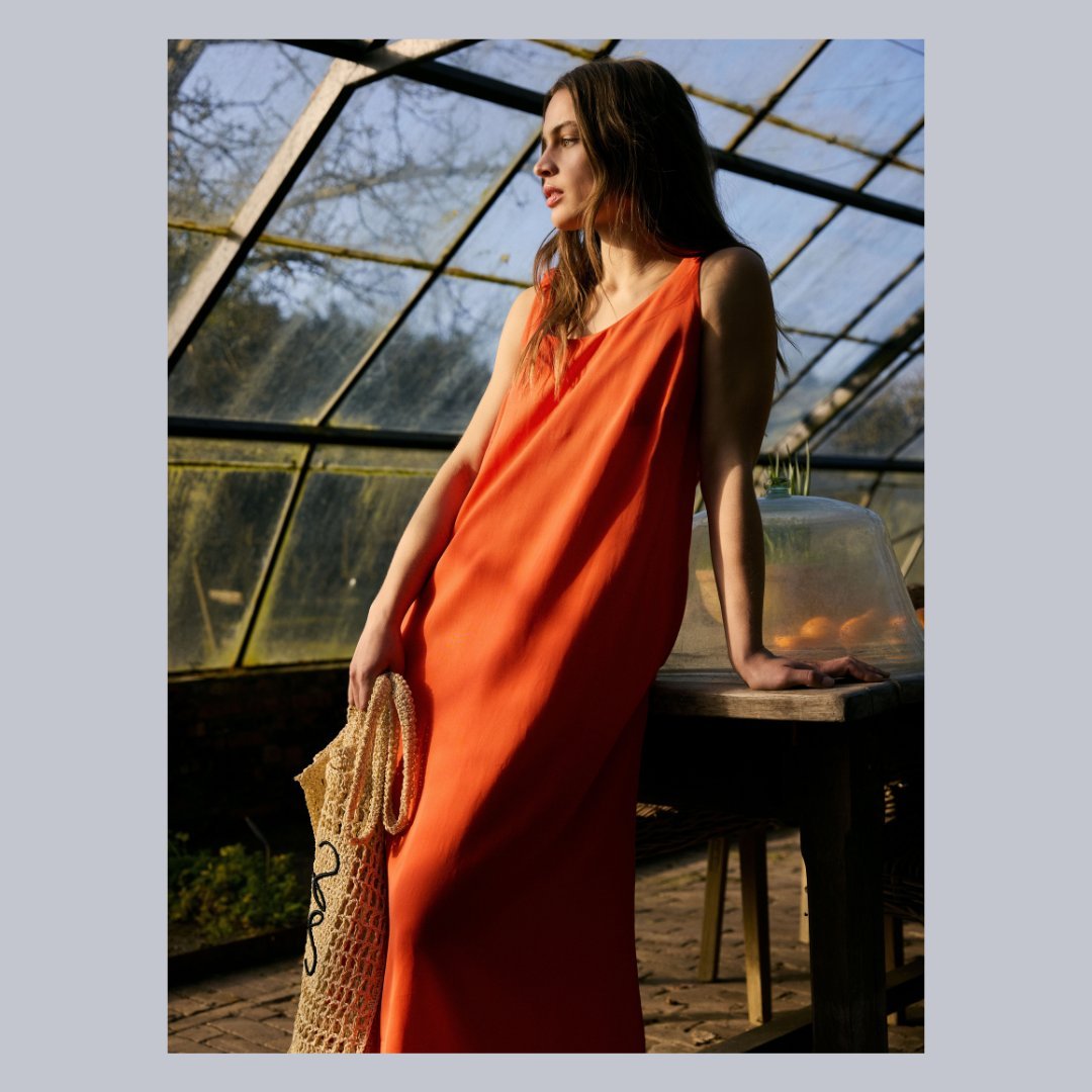 Collection Summer
May 2025

#wewearsmithandsoul #smithandsoulfashion #smithandsoul #collectionsummer #maycollection #ultimofashion #ulktimofashiongroup #leoprint #aperol #limoncello #fashionmadeingermany