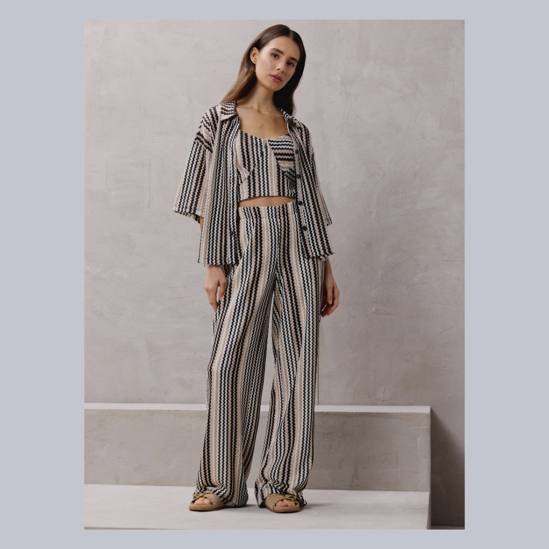 Collection Summer
May 2025

#wewearsmithandsoul #smithandsoulfashion #smithandsoul #collectionsummer #maycollection #ultimofashion #ulktimofashiongroup #leoprint #aperol #limoncello #fashionmadeingermany