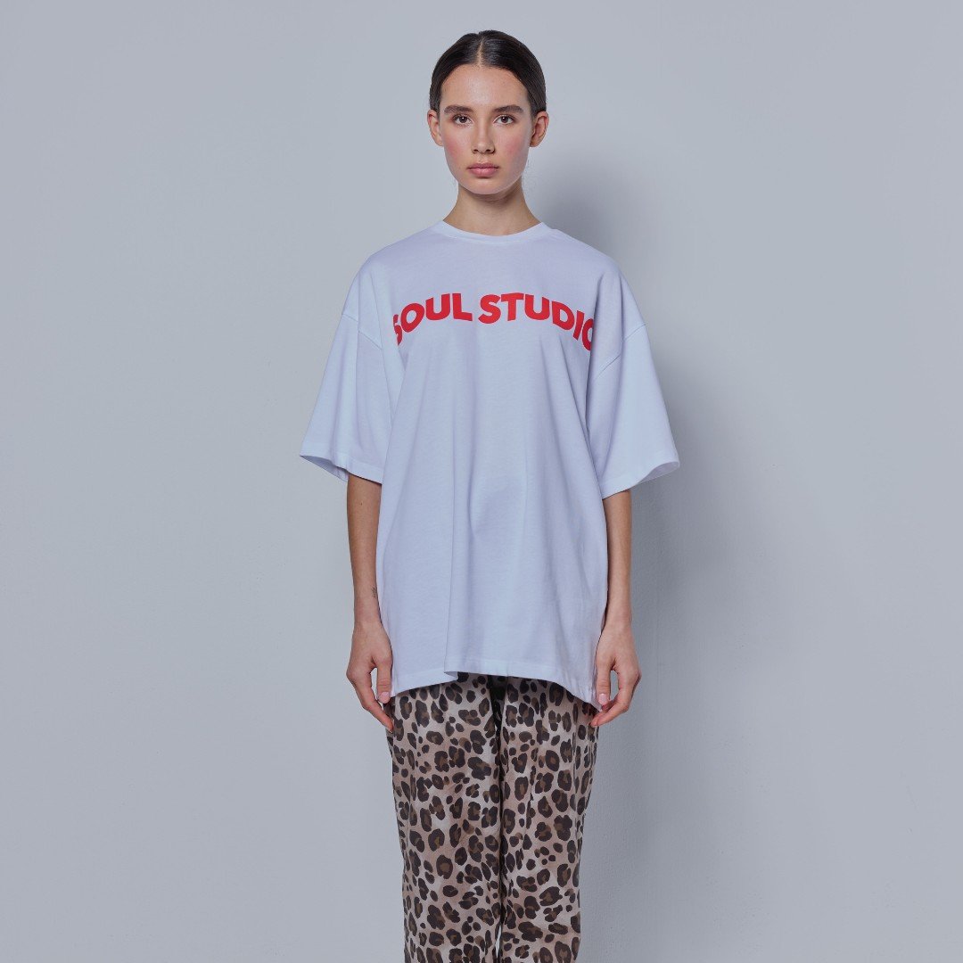 Collection Summer
May 2025

#wewearsmithandsoul #smithandsoulfashion #smithandsoul #collectionsummer #maycollection #ultimofashion #ulktimofashiongroup #leoprint #aperol #limoncello #fashionmadeingermany