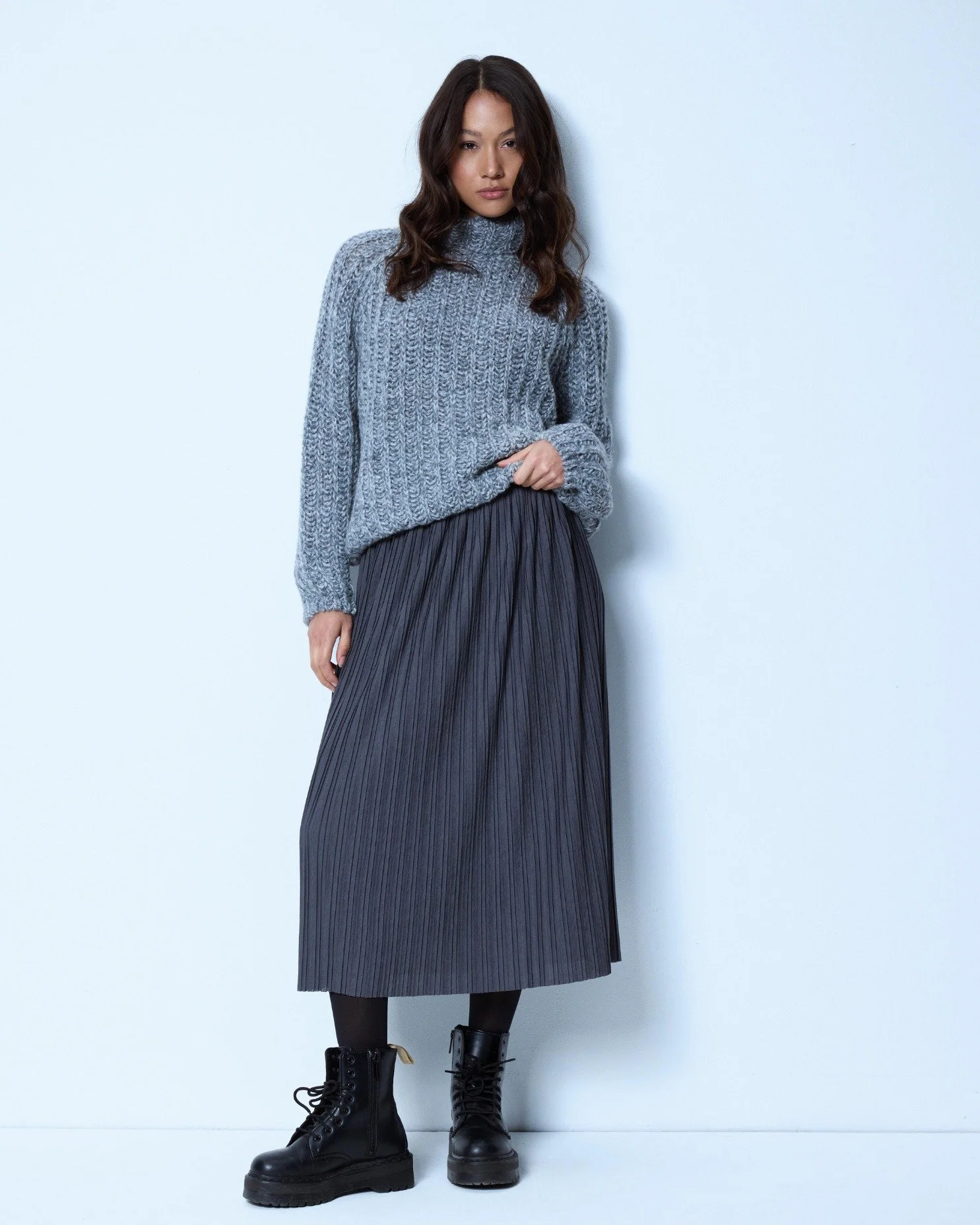 Smith&amp;Soul collection 'October 25'

Check out the new collection in our stores and at the retailer of your choice.

#wewearsmithandsoul #smithandsoul #smithandsoulfashion #winterfashion #fashionforsophisticatedwoman #octoberfashion #collectionfal