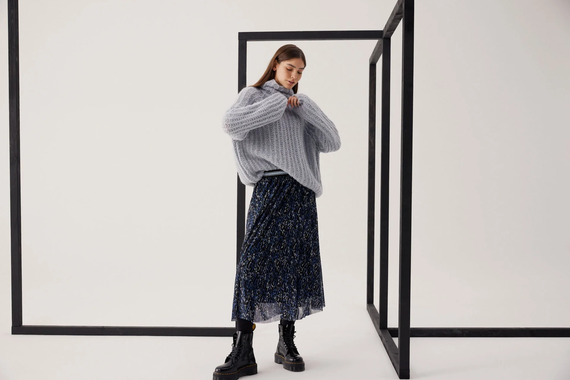 PULLOVER
1023-1040
SKIRT
1023-1067-P