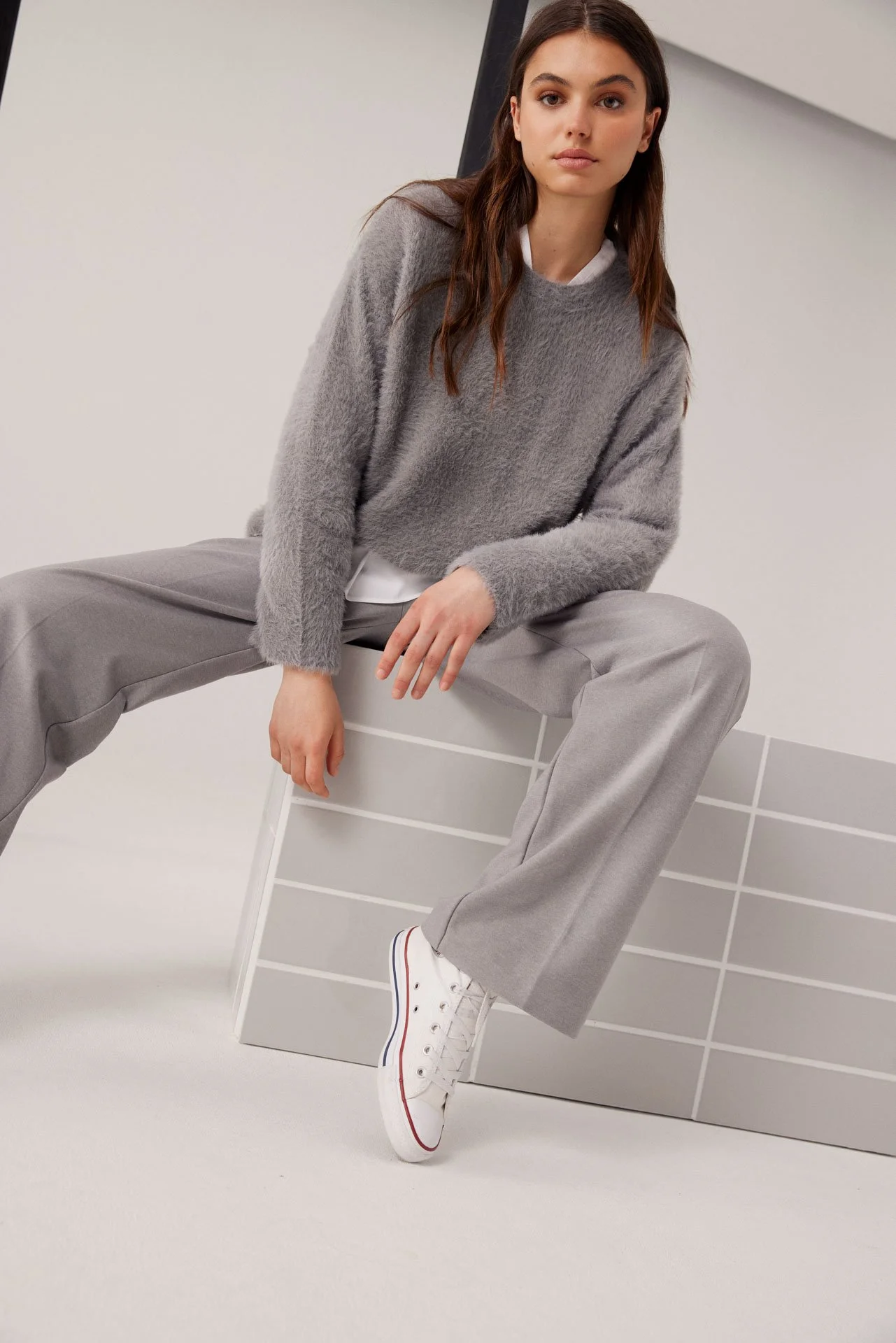 PULLOVER
1123-1137
SHIRT
1123-1104-EL
PANTS
1123-0956