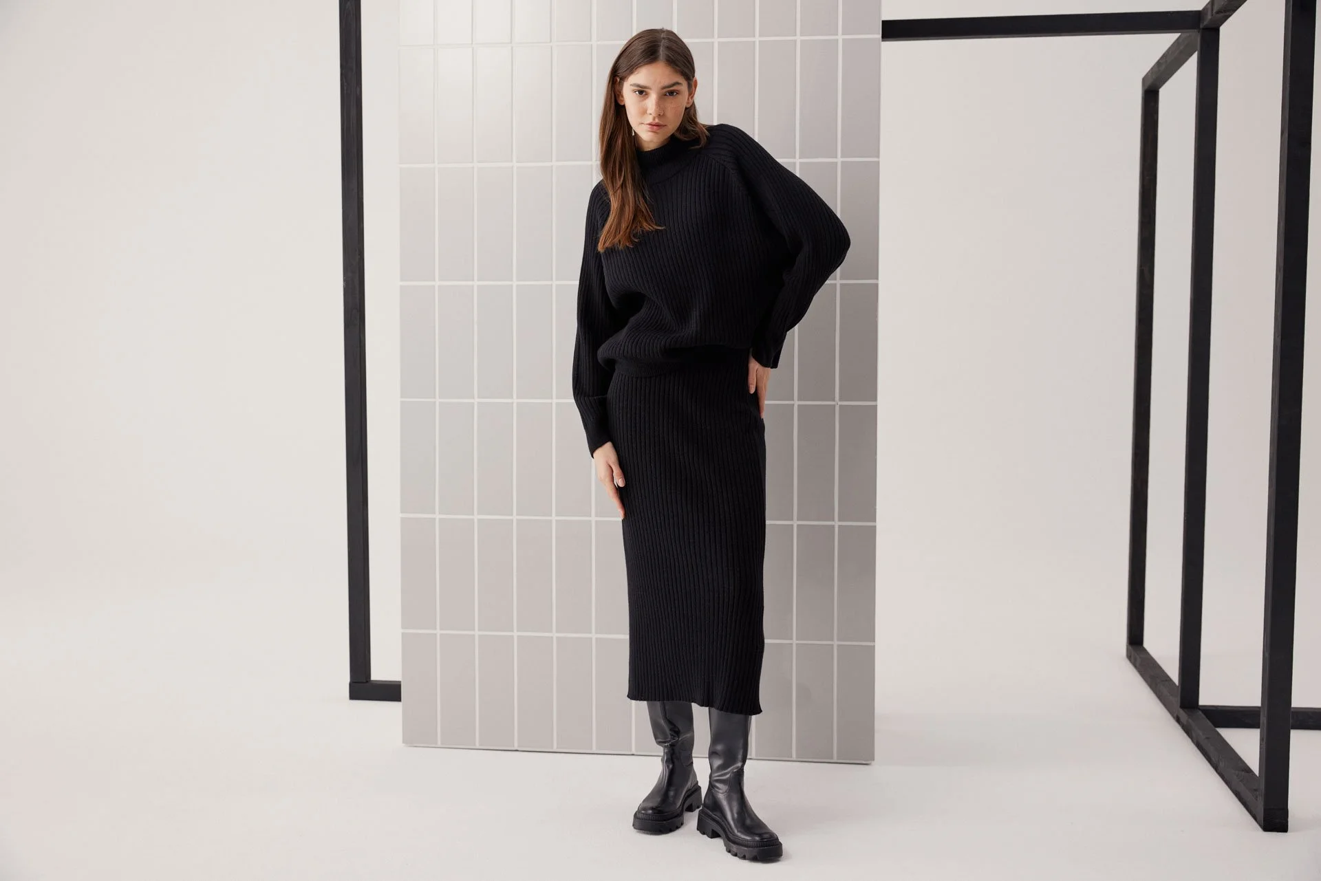 PULLOVER
1023-1033
SKIRT
1023-1034