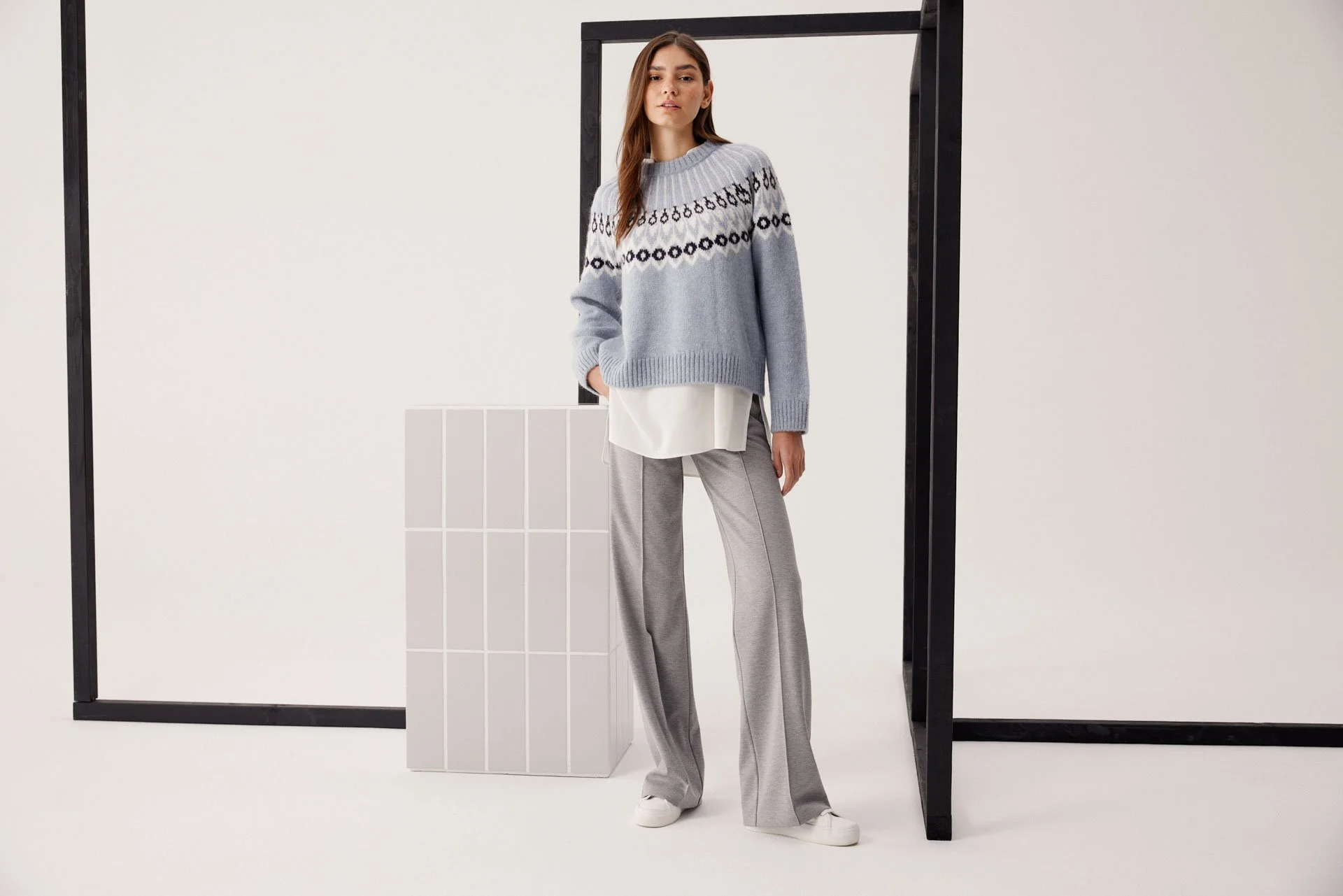 PULLOVER
1023-1036
BLOUSE
1023-1004
PANTS
1023-0957