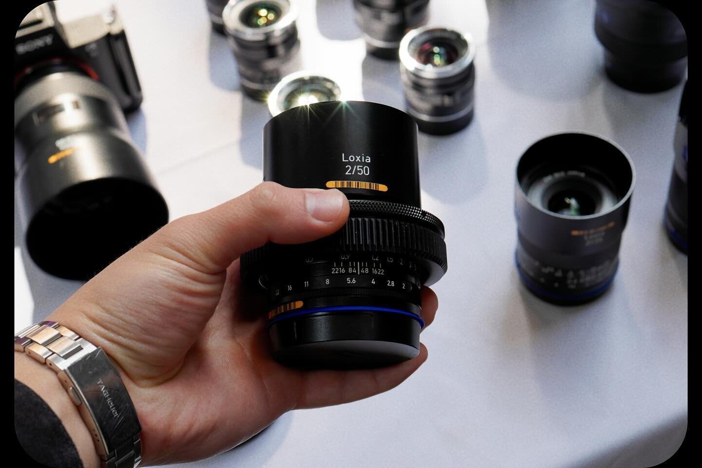 Camera gear is pretty sick - they had a whole bunch of it at Cinegear!
-
I made a recap video about what I thought was cool.
Check it out bio.
-
#loxia #zeiss #videoproduction #filmmaking #cinegearexpo #cinegear #nyfilmmaker