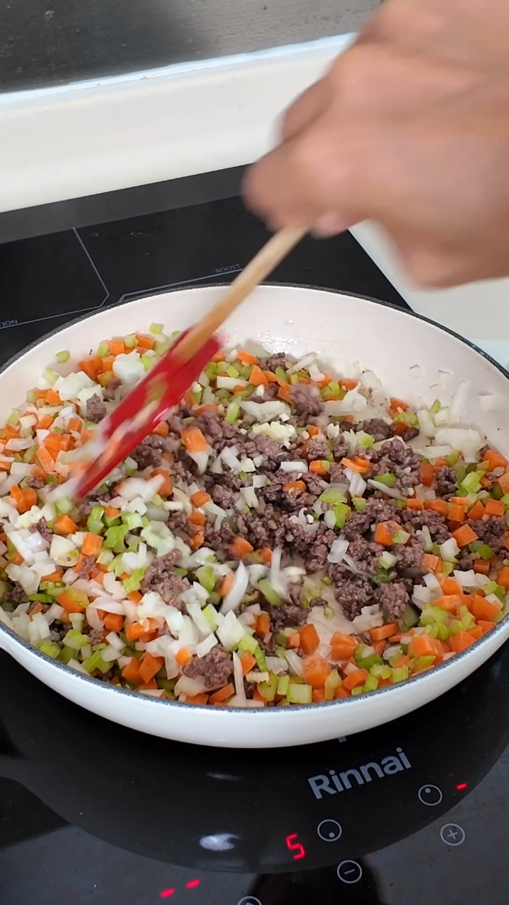 TheCharlotteMei Recipe - Bolognese 4.png