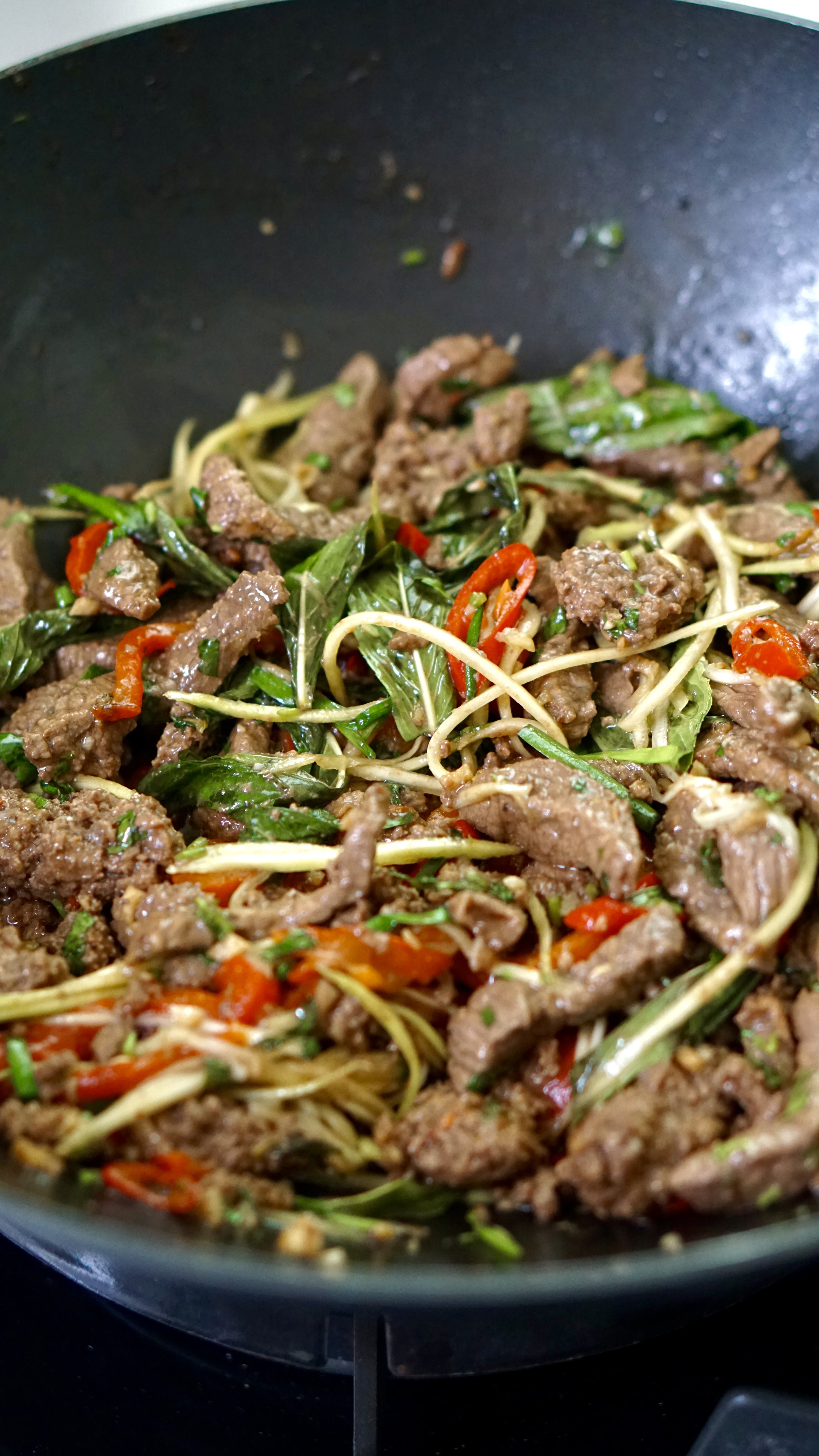 TheCharlotteMei Recipe - Beef & Mint Stir-Fry 2.JPG