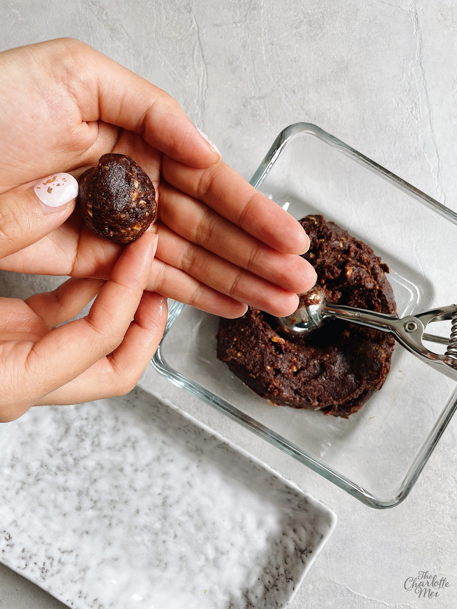 TheCharlotteMei Recipe - Date & Nut Energy Balls