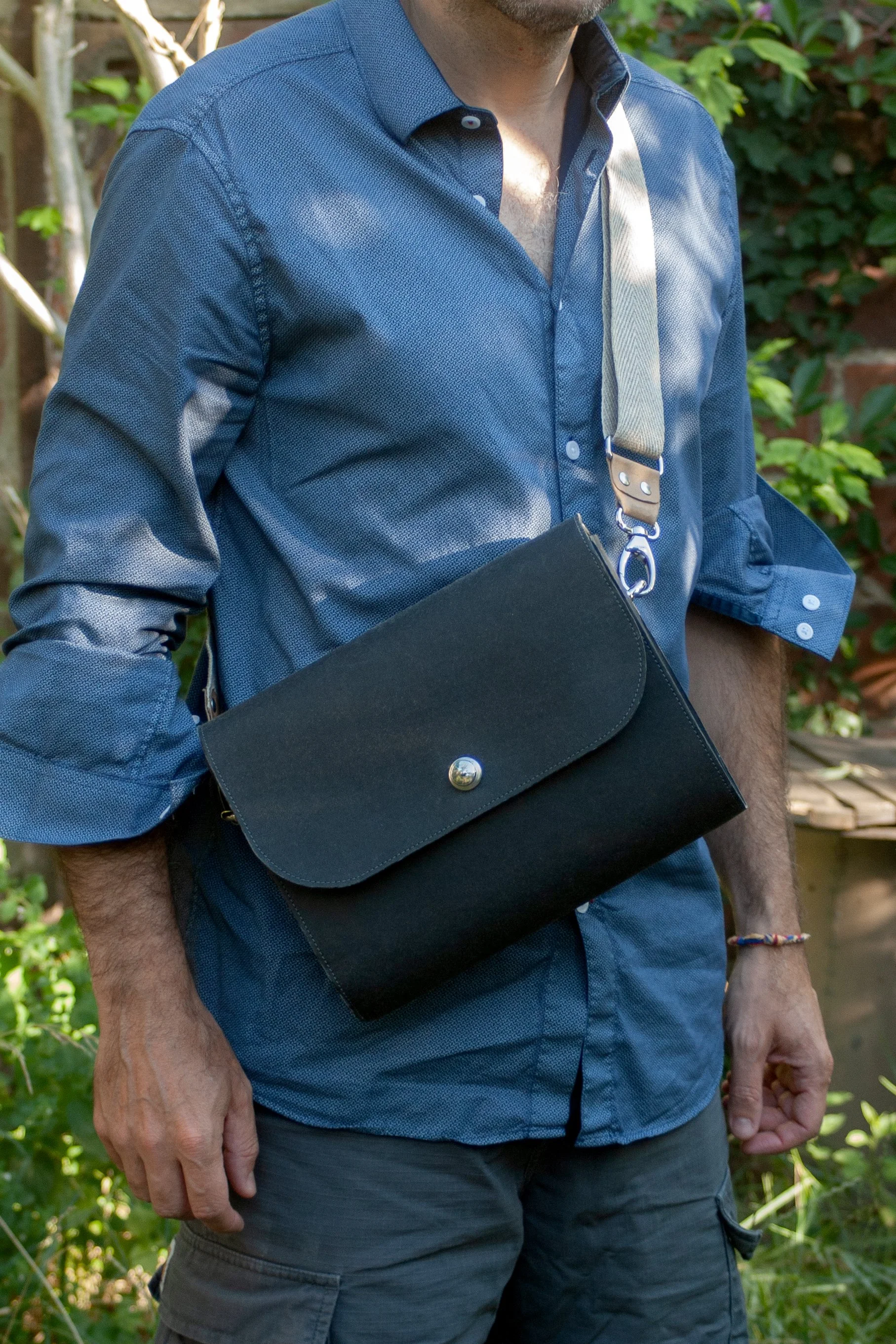 lucieJo élo • sac mallette unisex vegan en papier lavable • fabrication française éco-responsable • noir