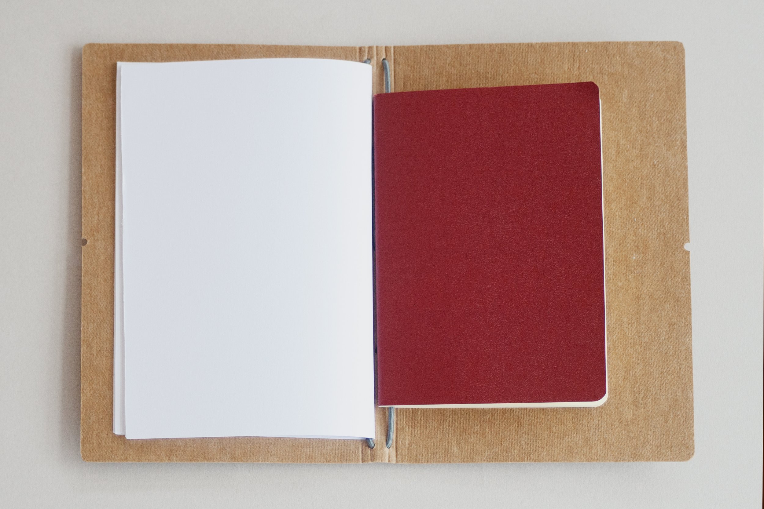 lucieJo mi.midori • couverture de carnet japonaise midori vegan en papier lavable • fabrication française écoresponsable • lavis encre de chine A6