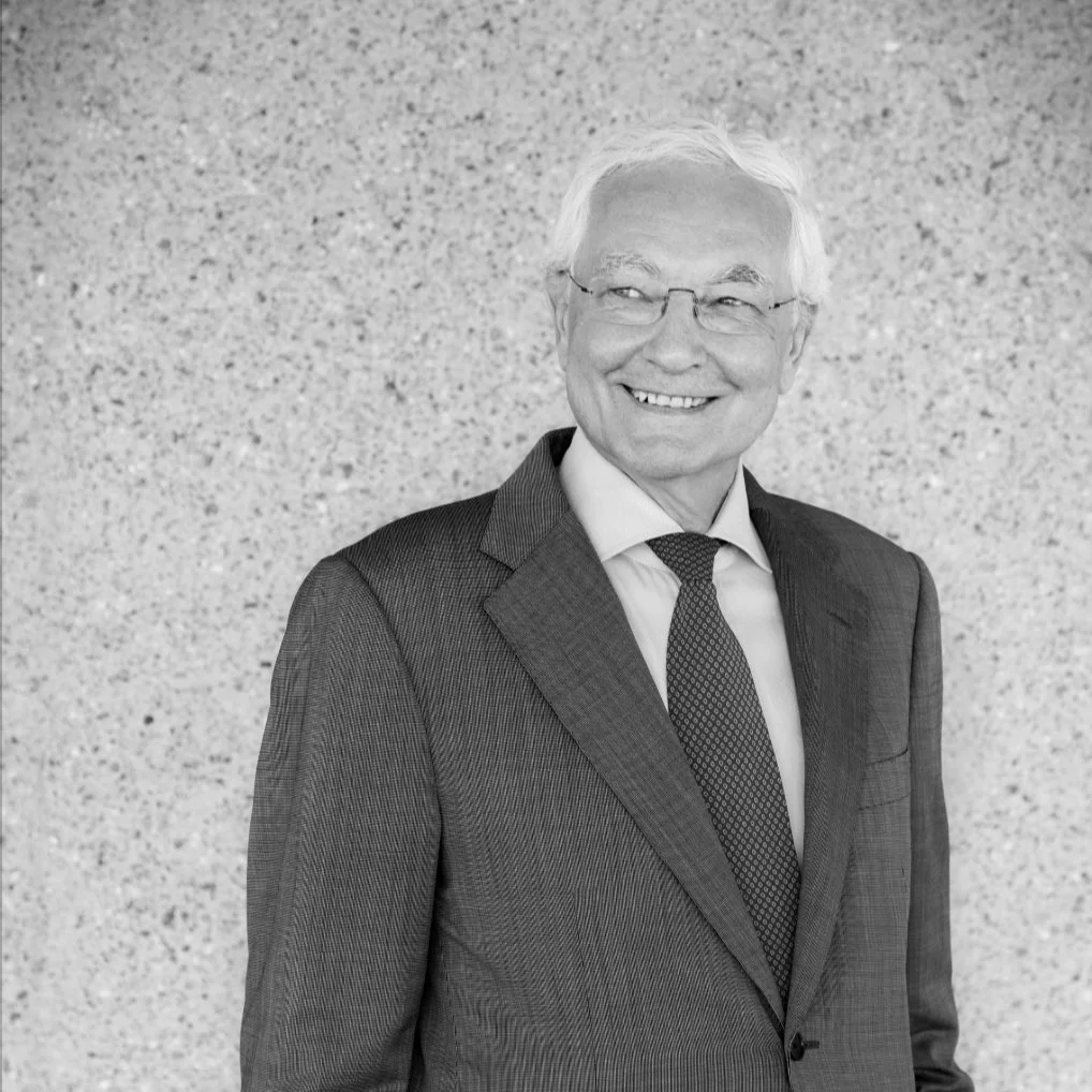 Dominique Lagasse* Public & administrative