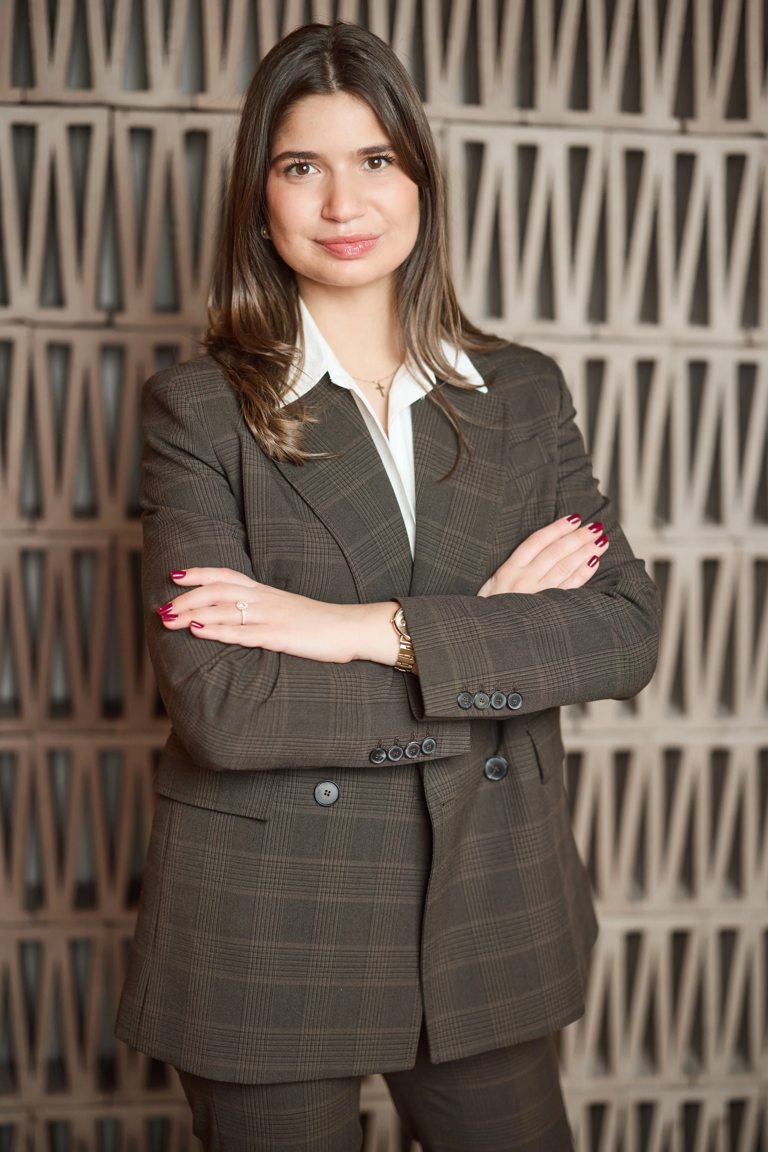 Alison Teixeira Fernandes Real Estate & construction Commercial & Corporate