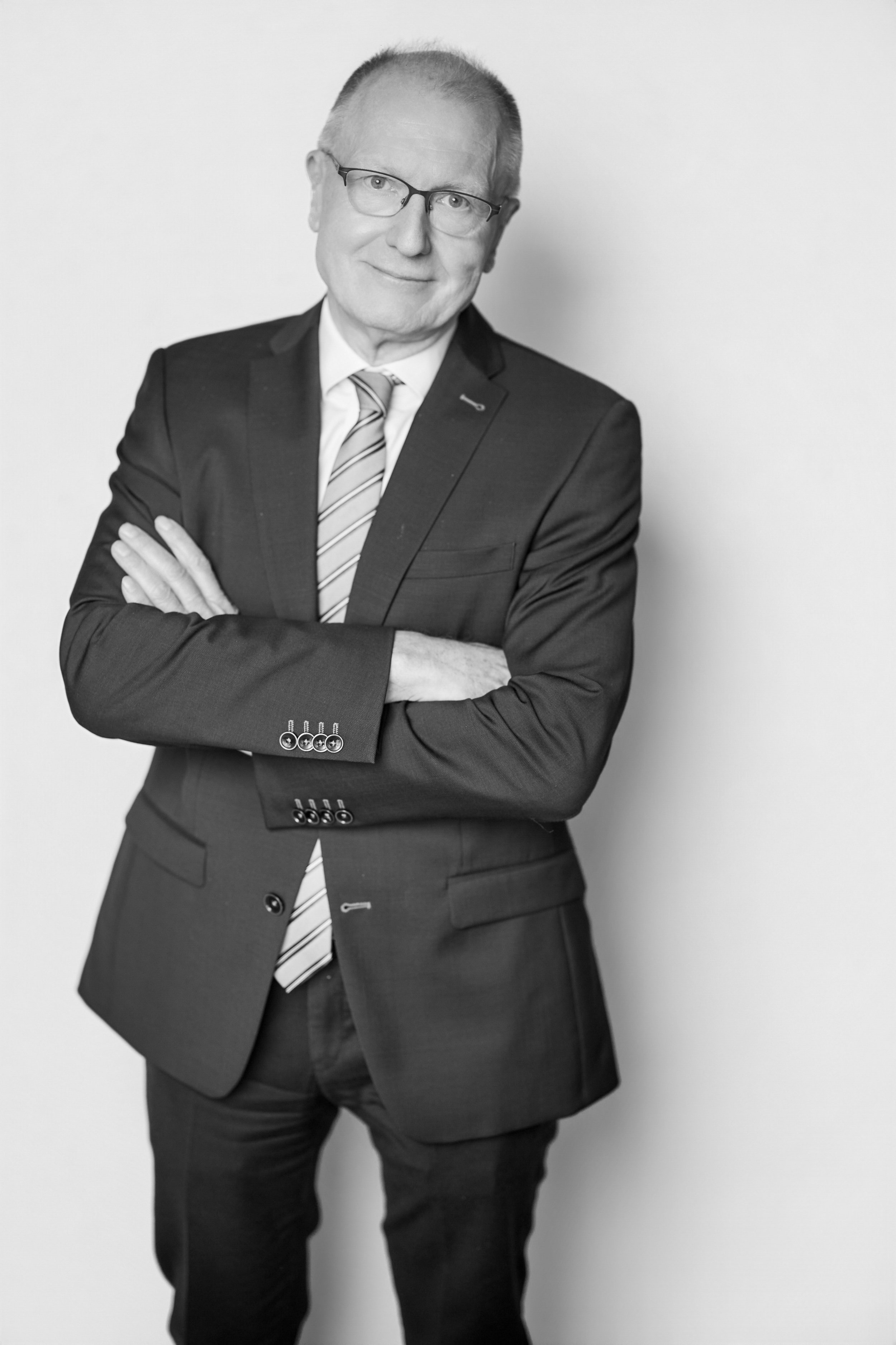  Bruno Lebrun  
Eu & Competiton     
    Email
   
 
    View profil
   
