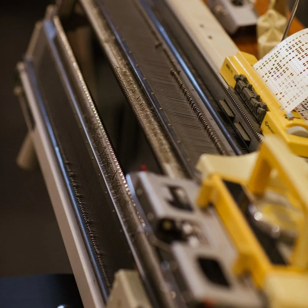 How to use a ribber with a knitting machine