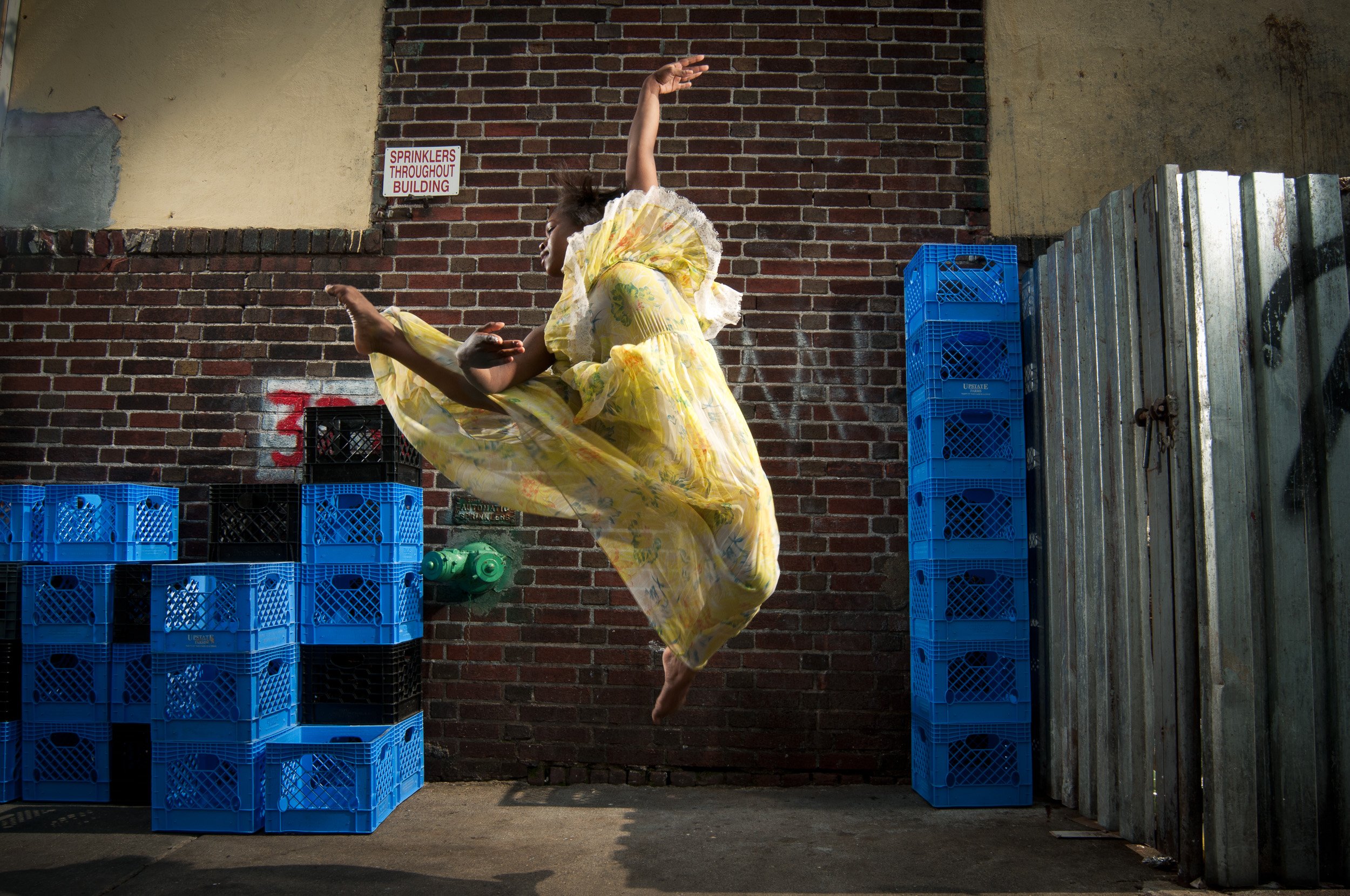 Carsten Fleck | Portrait Photography | Berlin | Dancer in yellow dress.jpg