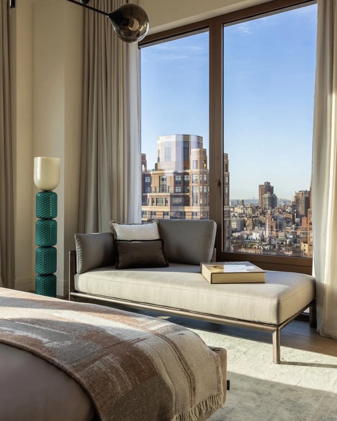 The 74 NYC designed by Rafael de Cárdenas and Pelli Clarke & Partners. Developer: Elad Group.