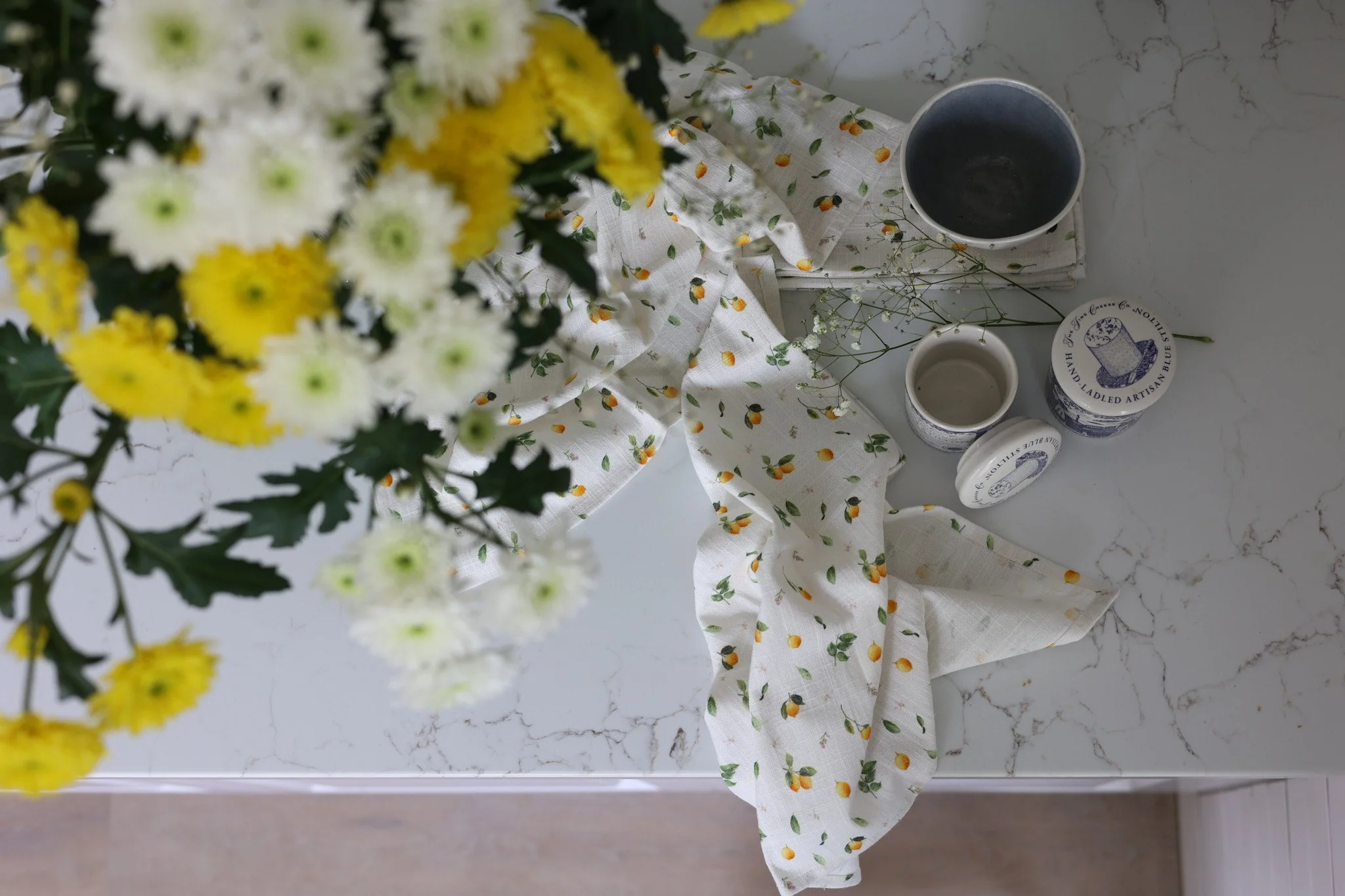 Table cloths, napkins, wallpaper and fabric designed in Australia, hand