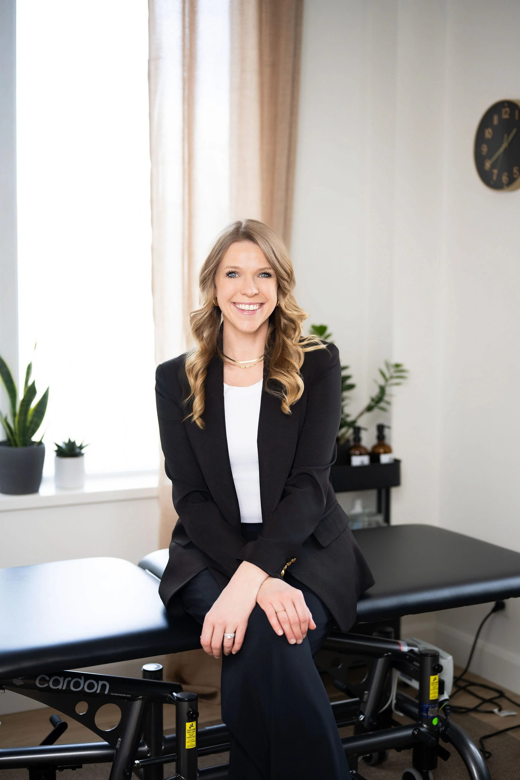 shannon-littlejohn-burnes-toronto-on-physio.jpg