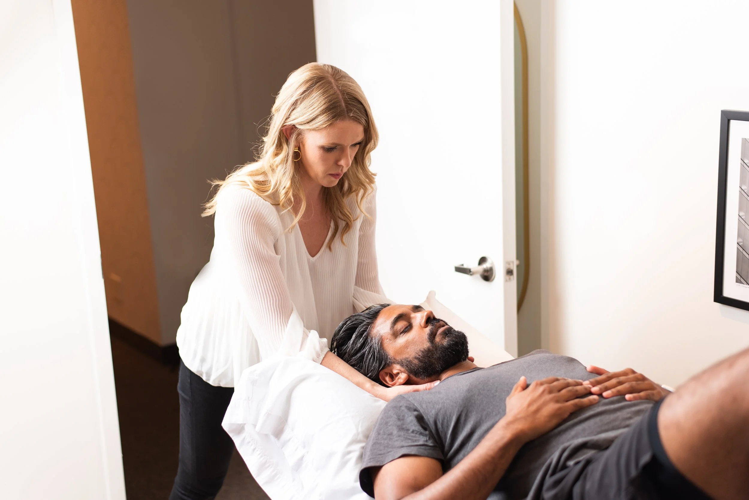 Neck Pain Clinic Services at Resilience