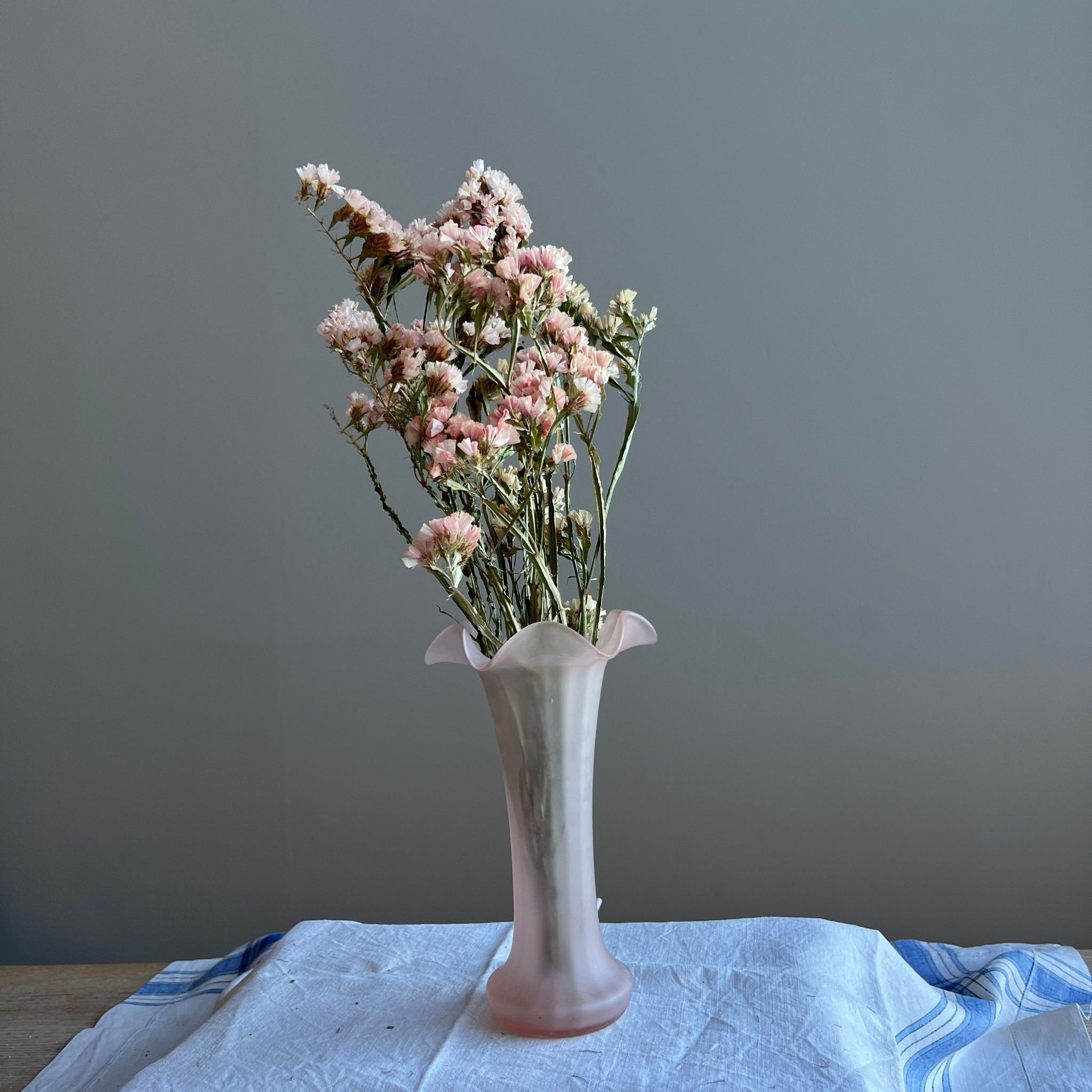 dried-apricot-statice-in-vase.jpg