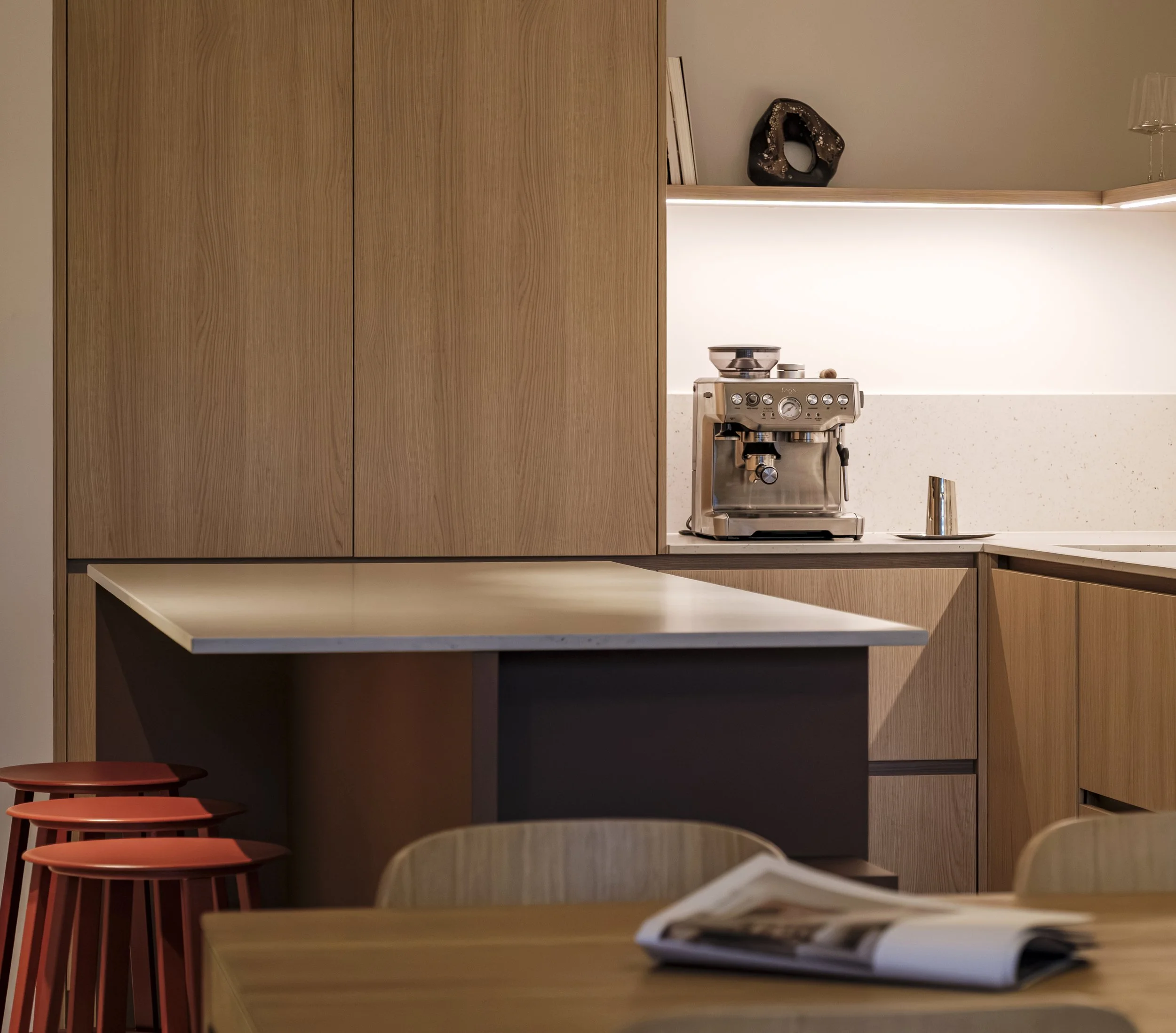 Apartment B, Weesperzijde