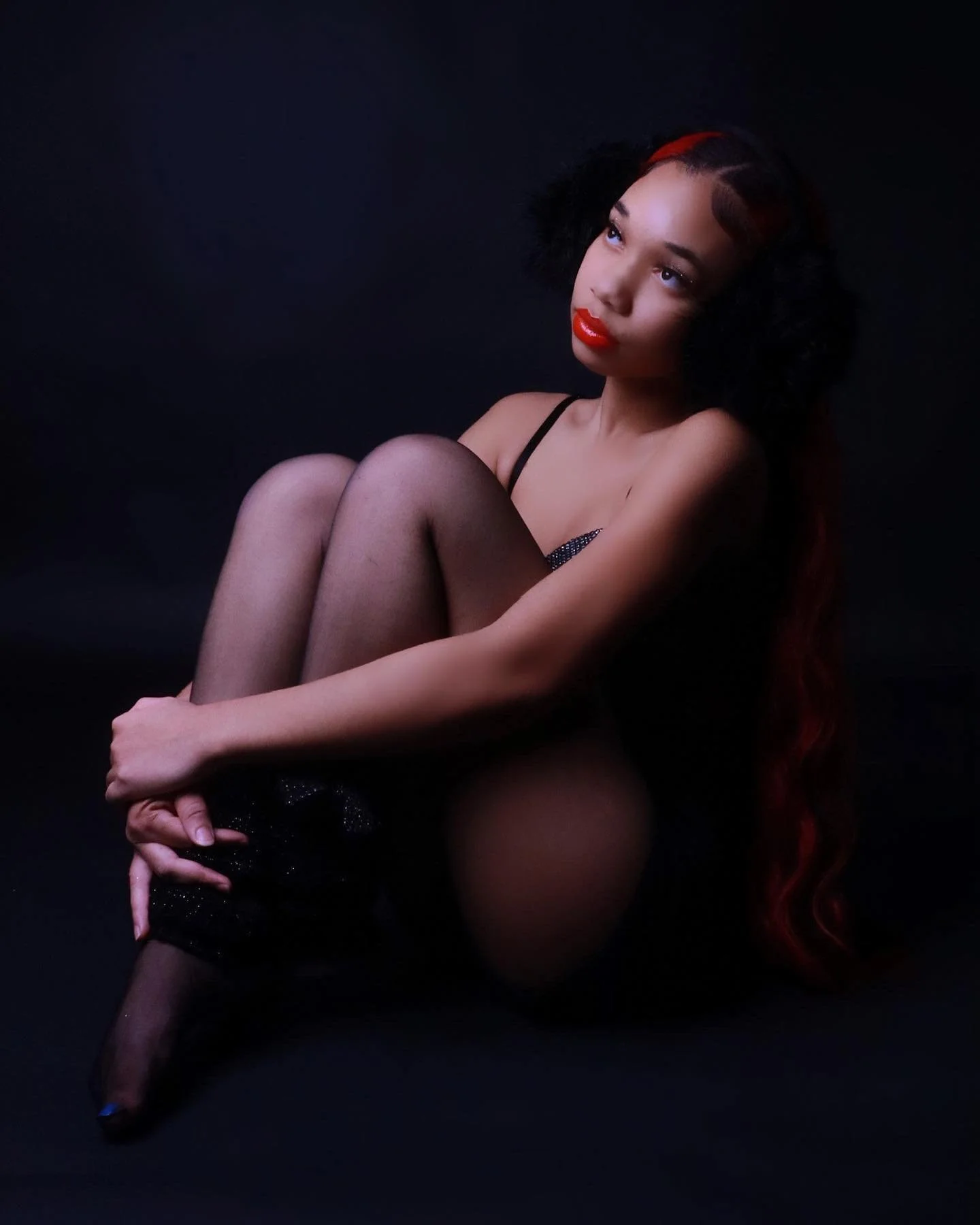 BOOK YOUR NEXT SHOOT WITH @de_vusion