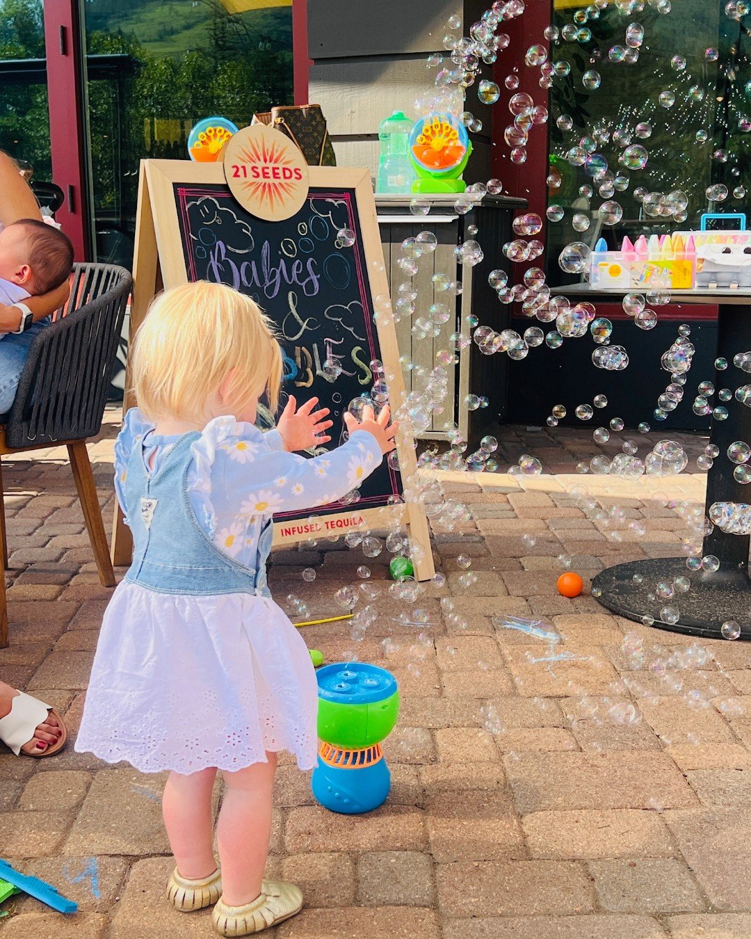 Next Wednesday, June 25th, join us on the patio for Babies &amp; Bubbles 🫧 🍾  Enjoy entertainment for your little ones and La Marca Prosecco specials while soaking in the mountain views. 

June 25 | 4 - 6 PM

#babiesandbubbles #stokeandryeusa #stok