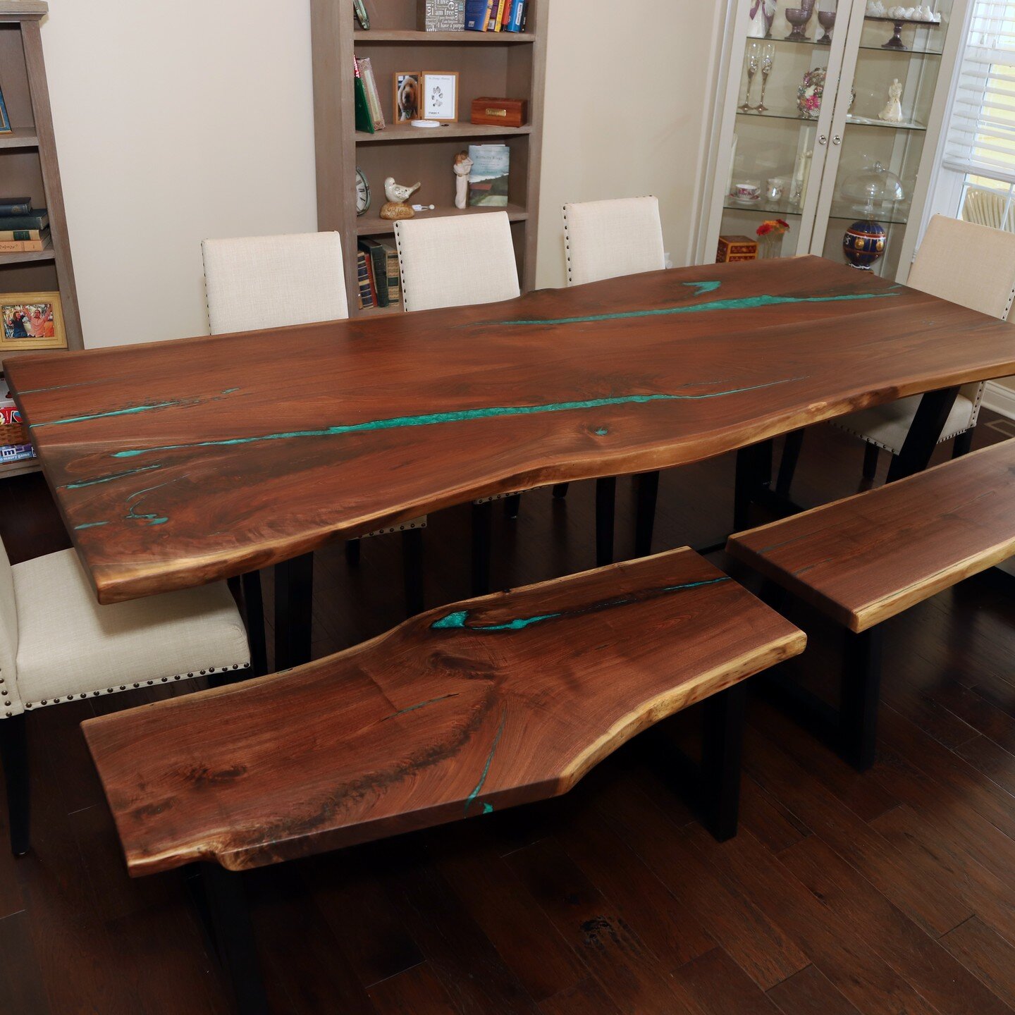 This festive green finish is a great focal point in the dining room.

Contact us for a consultation on your tree to table centerpiece.
317-289-8642
mike@premiumcutsmillwork.com

#customhome
#customhomebuilders
#customfurniture
#customflooring
#dailyd