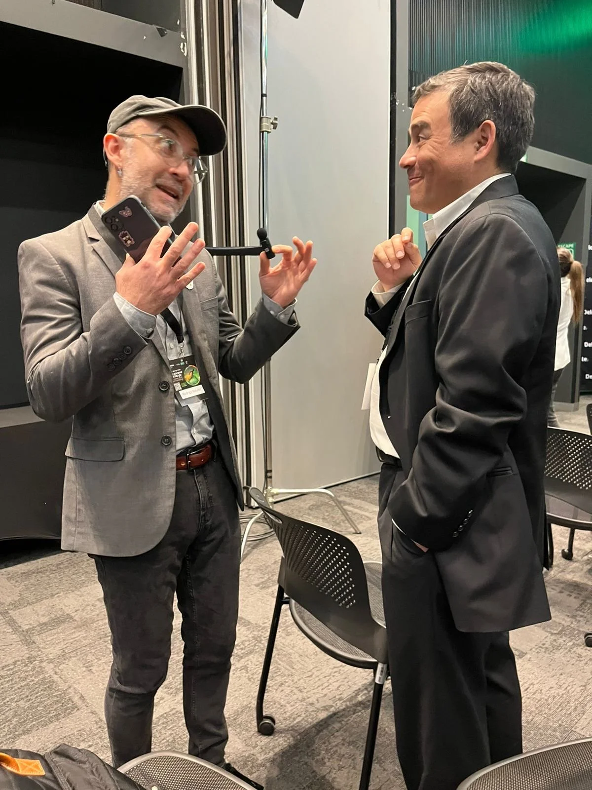 Junto al profesor de marketing analytics de la Universidad Adolfo Ibañez, Patricio Castro.